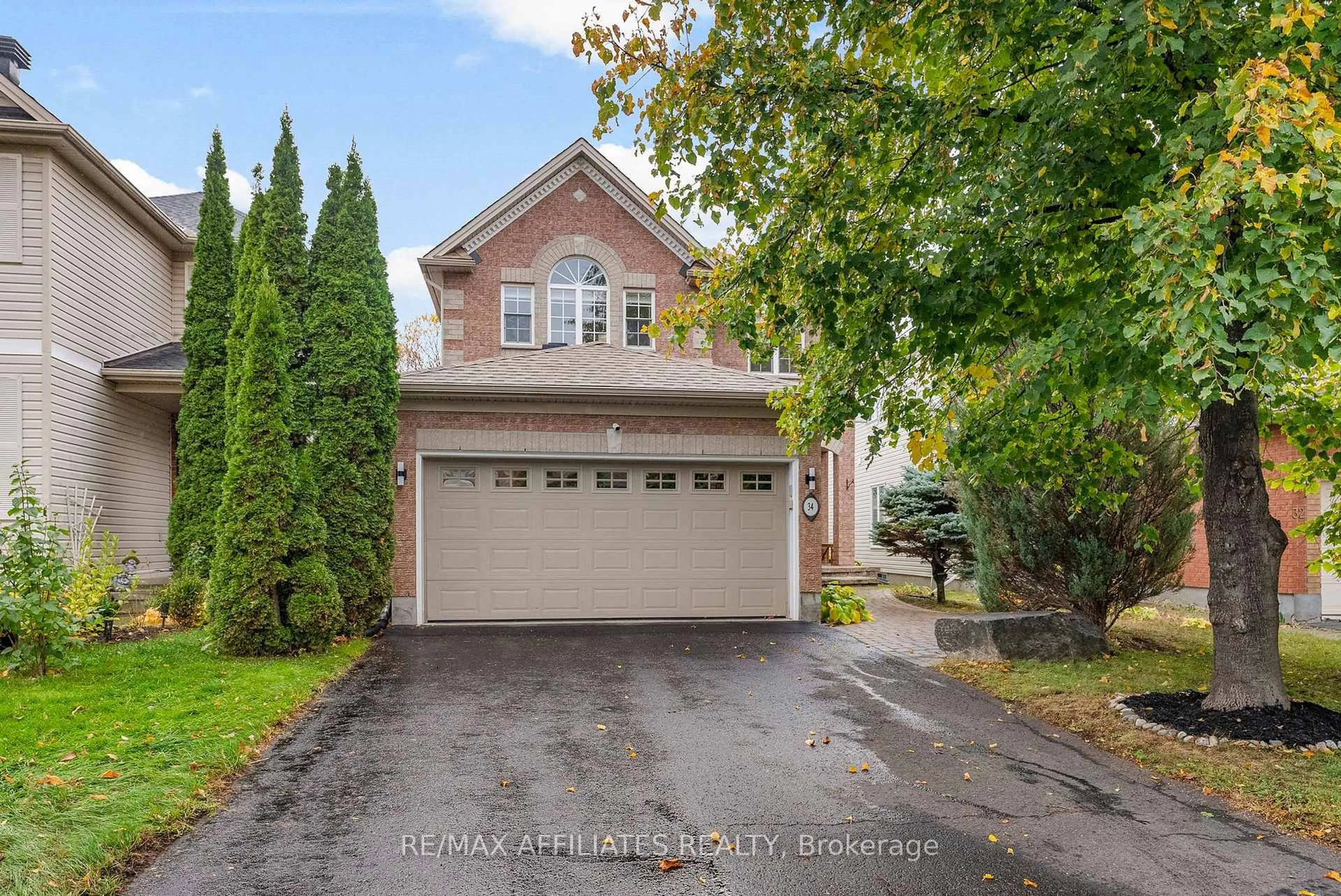 Unknown for 34 Catterick Cres, Ottawa Ontario K2K 3M5