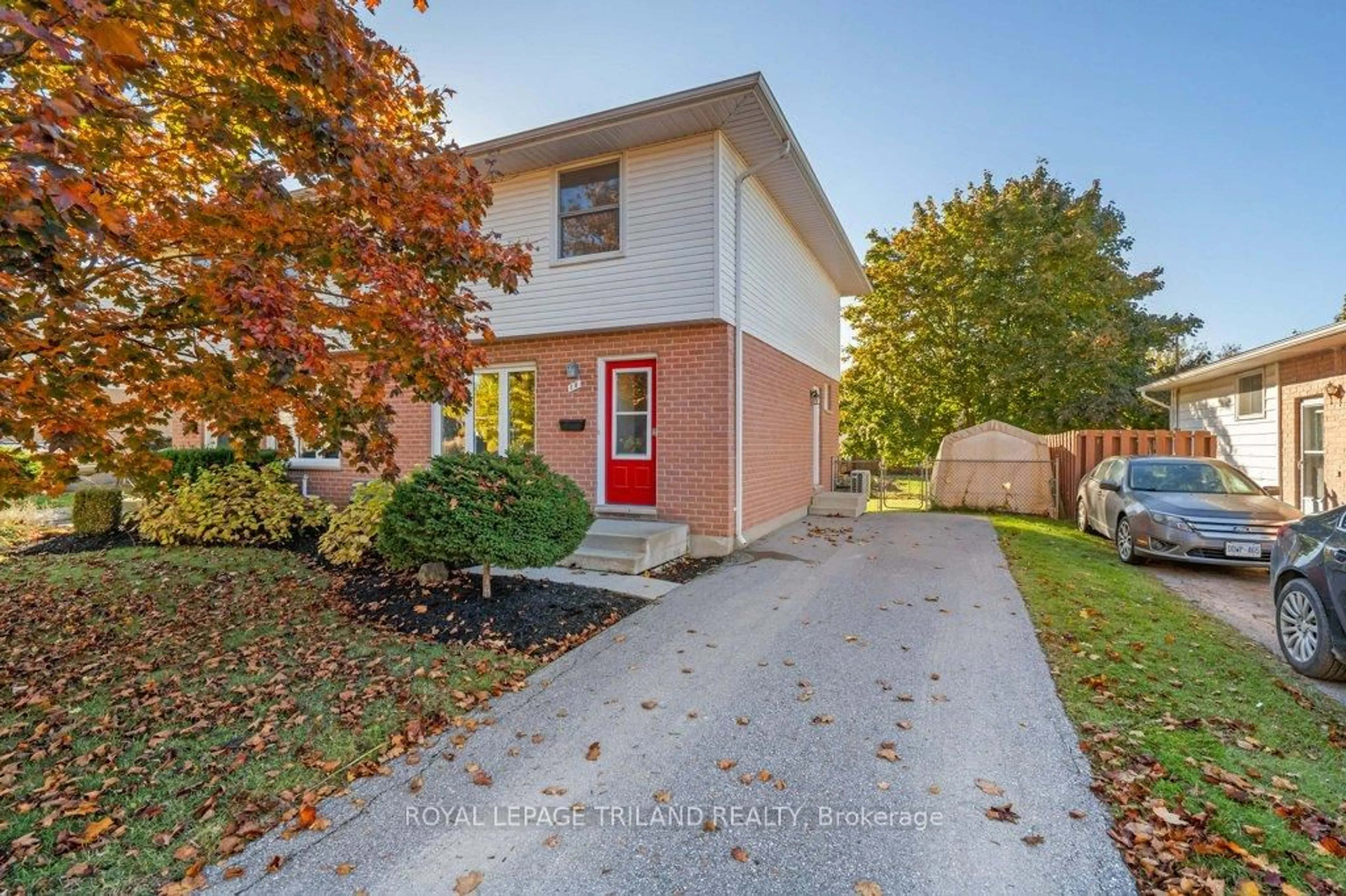 Unknown for 18 Vanier Pl, St. Thomas Ontario N5R 5P8