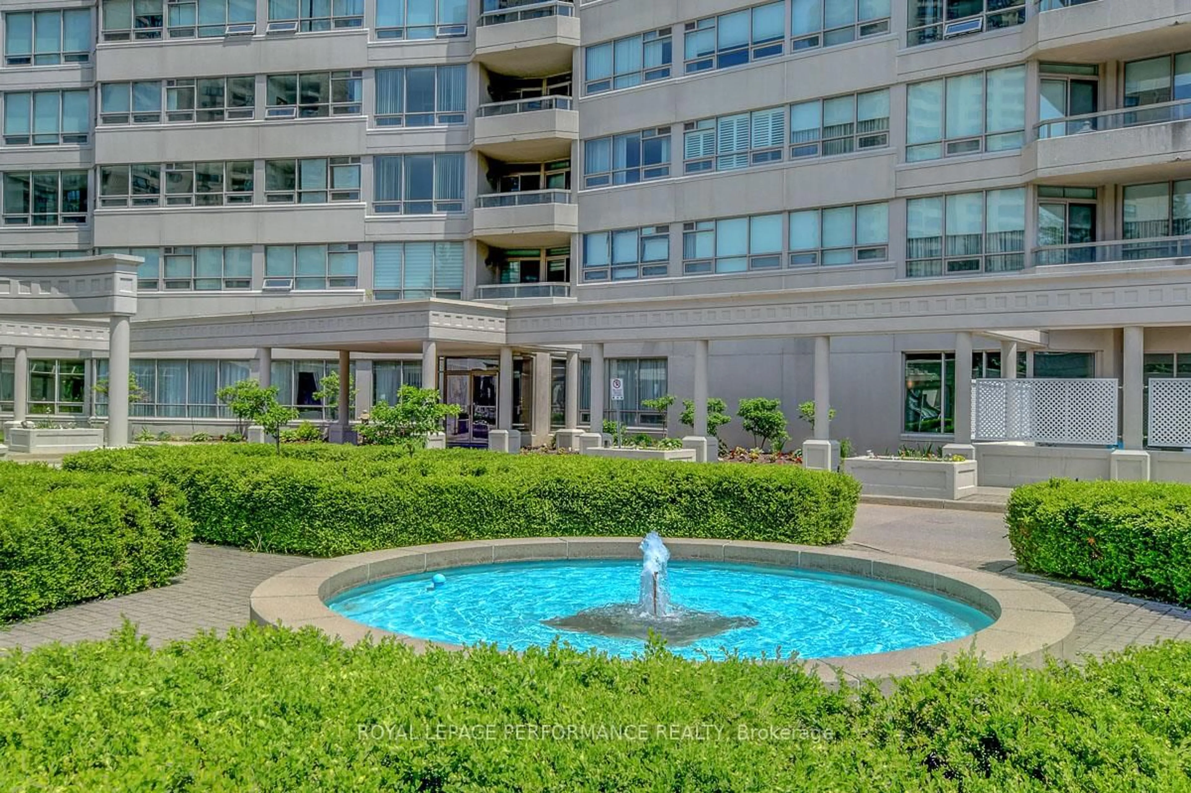 Patio, water/lake/river/ocean view for 1480 Riverside Dr #2507, Ottawa Ontario K1G 5H2