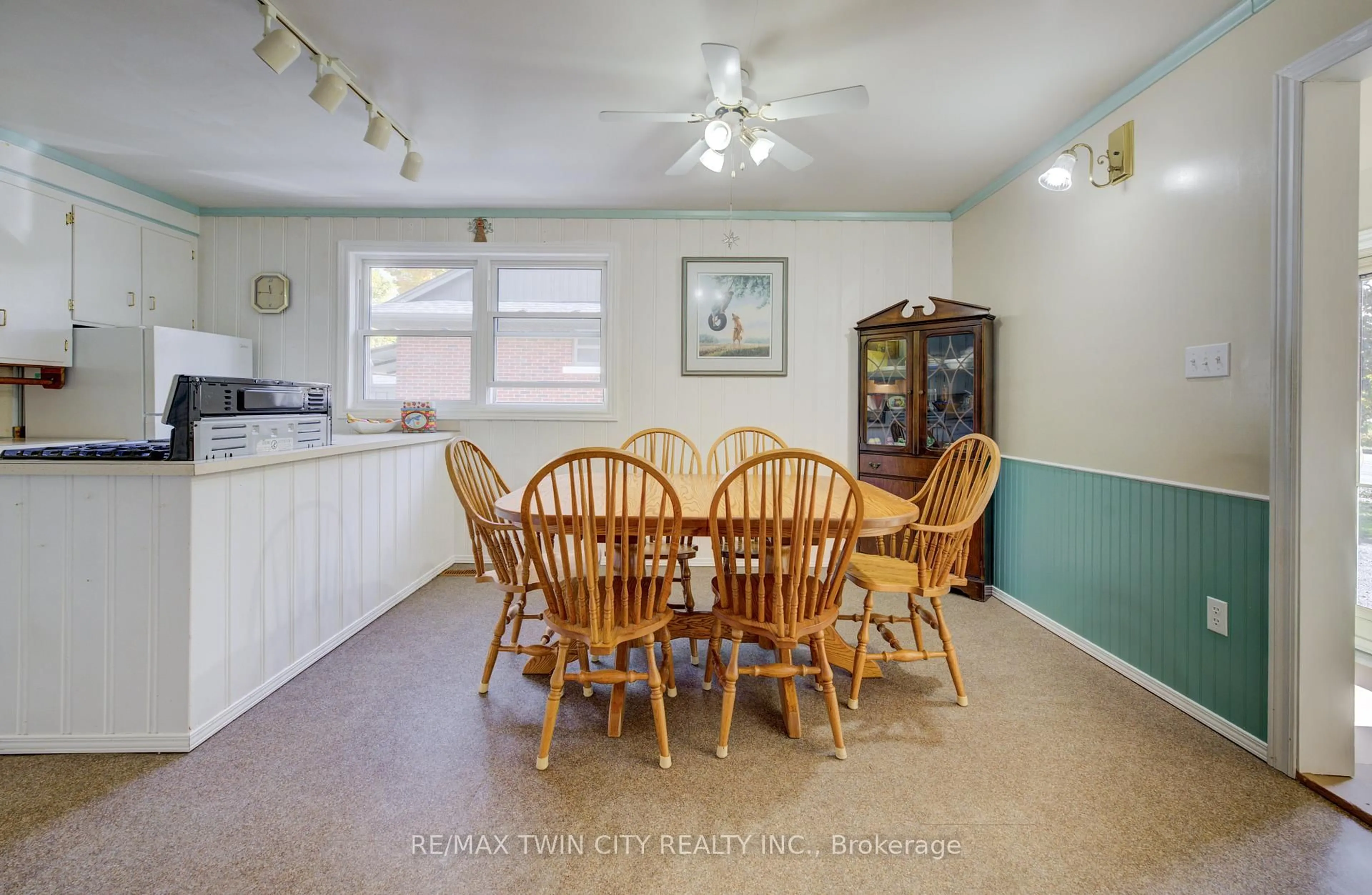 Dining room, unknown for 174 Union St, Waterloo Ontario N2J 1C7