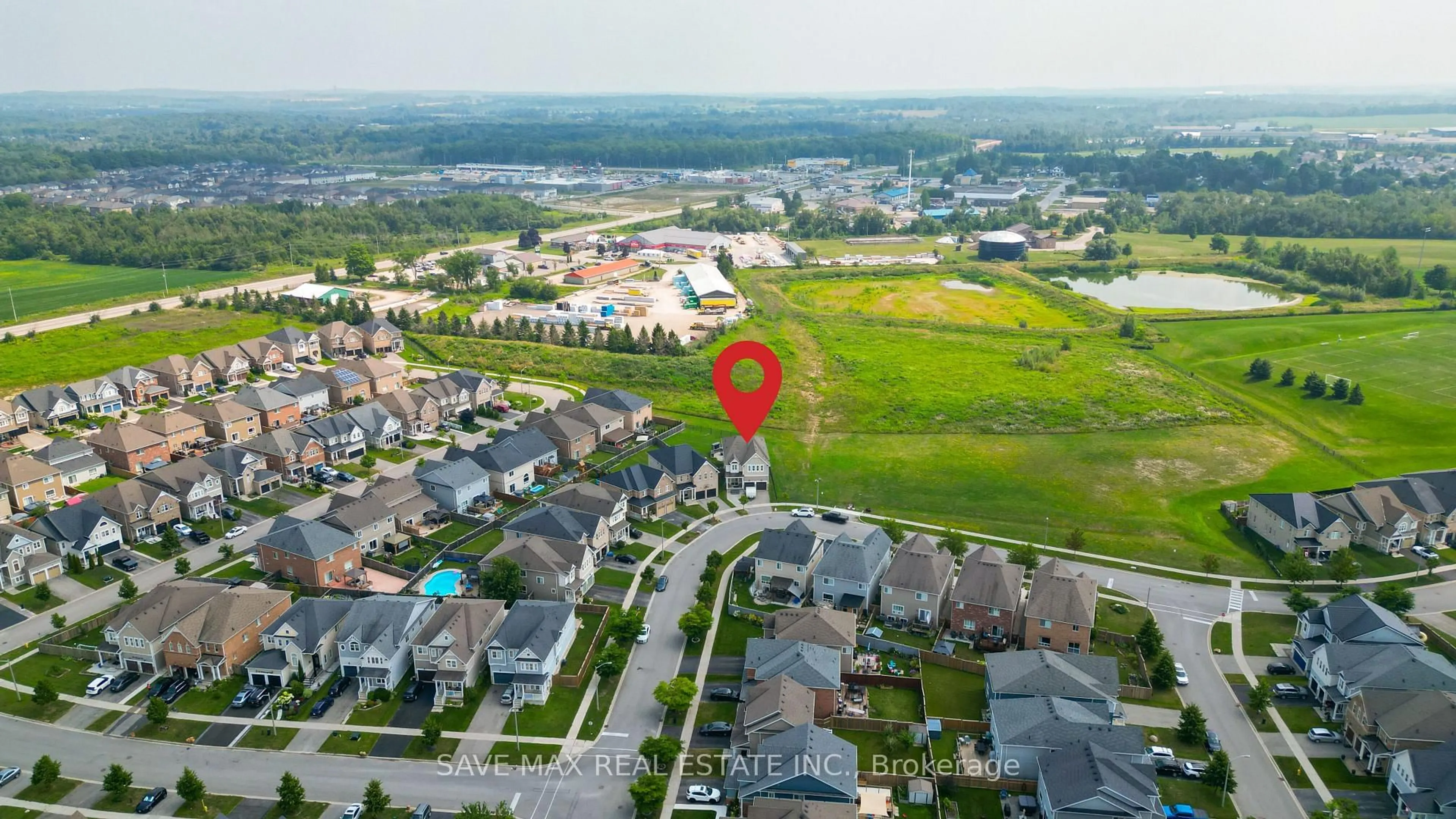 A pic from outside/outdoor area/front of a property/back of a property/a pic from drone, unknown for 416 Tansley St, Shelburne Ontario L9V 2S6