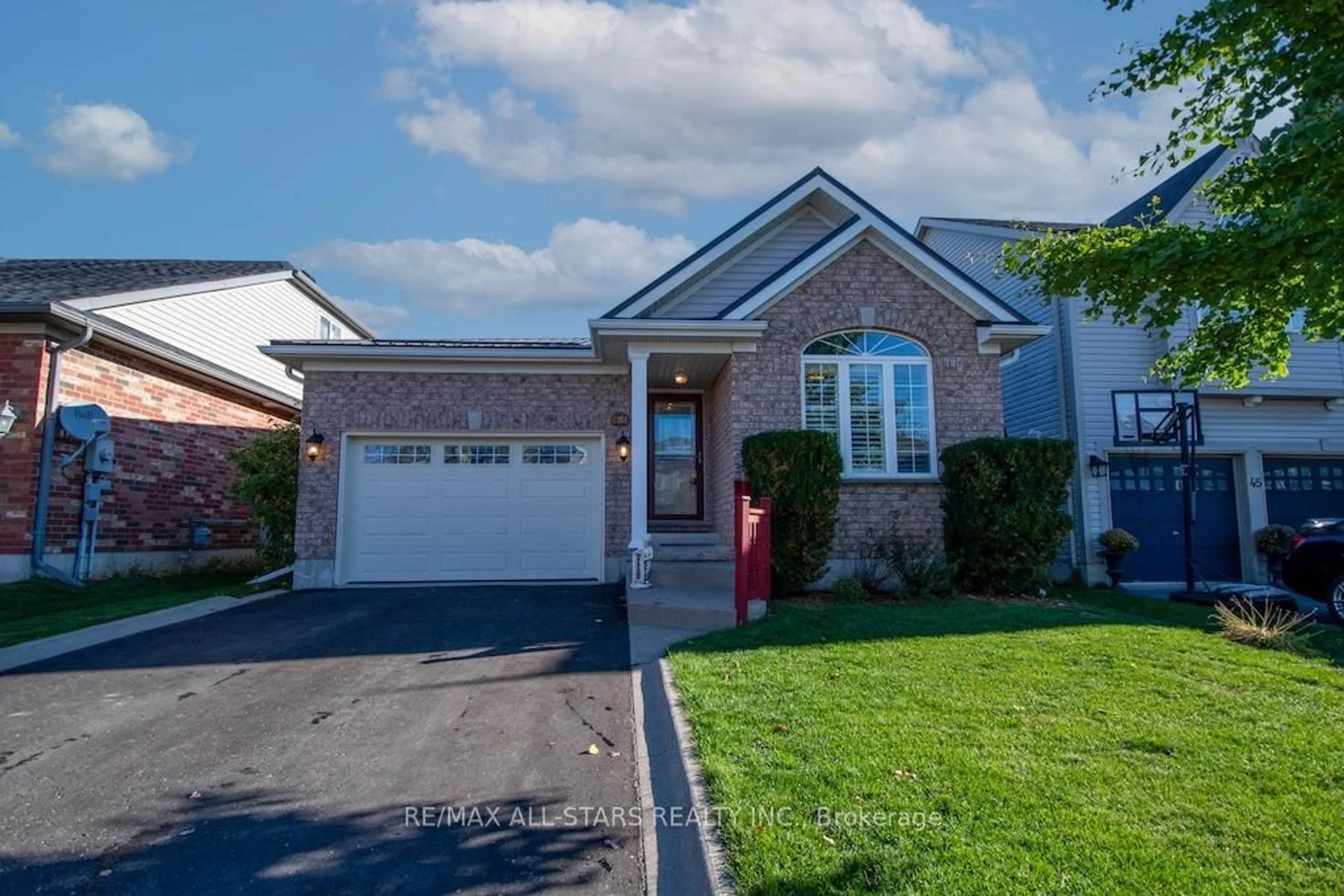 Home with brick exterior material, street for 43 Thrushwood Tr, Kawartha Lakes Ontario K9V 0B2