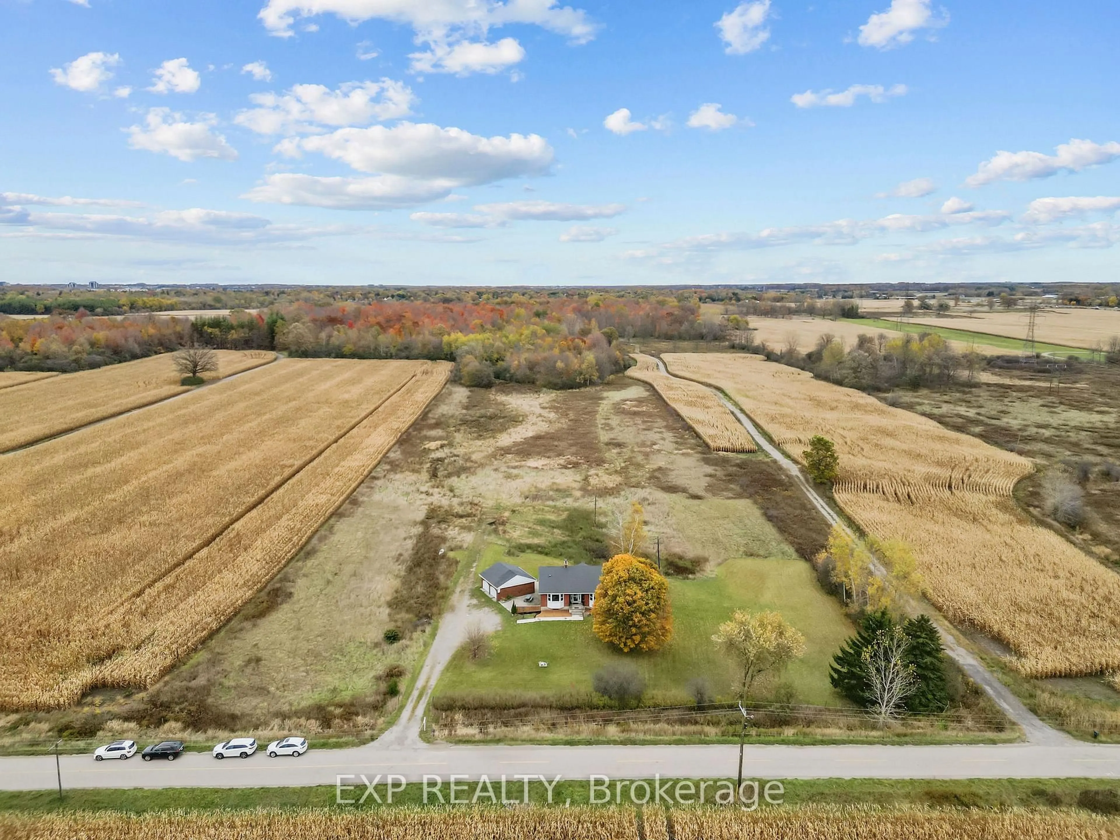 A pic from outside/outdoor area/front of a property/back of a property/a pic from drone, water/lake/river/ocean view for 4708 Murray Rd, London South Ontario N6P 1L9
