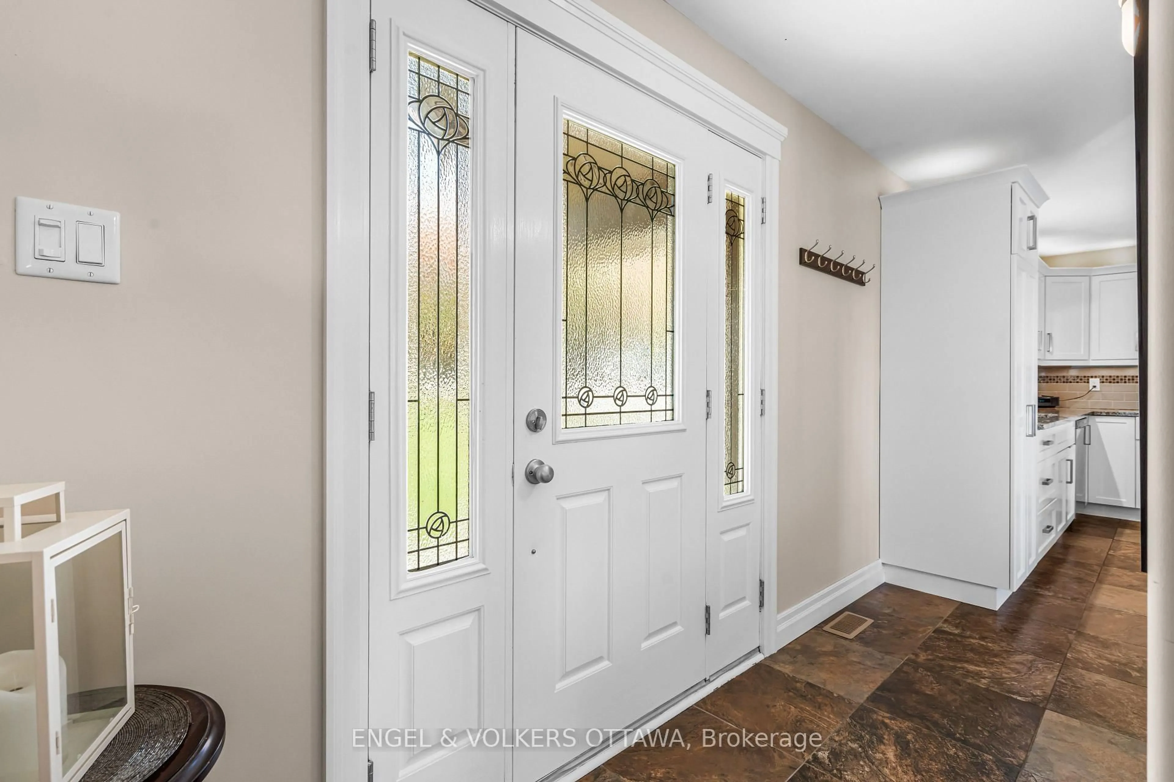 Indoor entryway for 1144 River Rd, Braeside Ontario K0A 1G0
