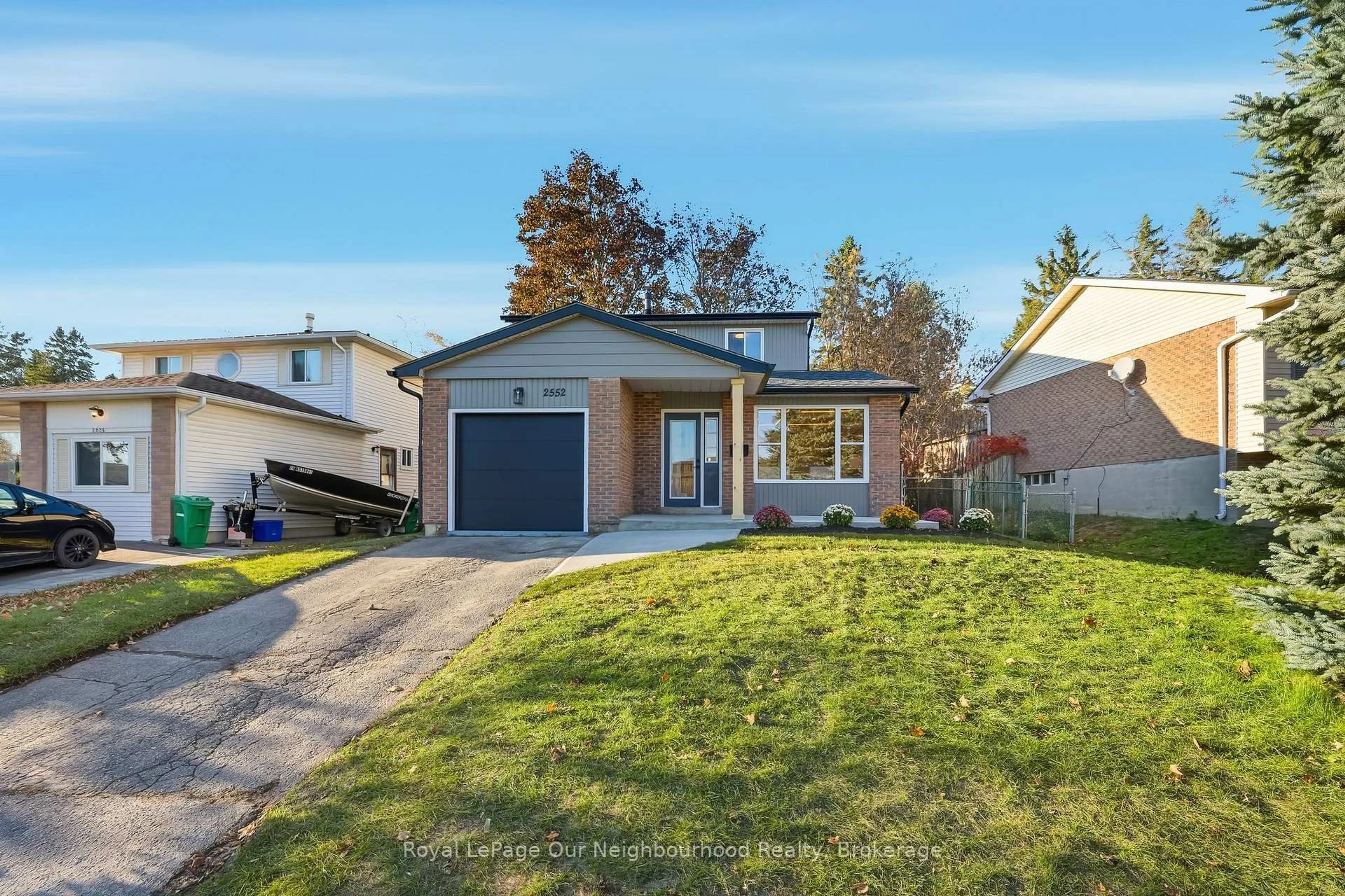 Home with brick exterior material, street for 2552 Farmcrest Ave, Peterborough Ontario K9L 1H7