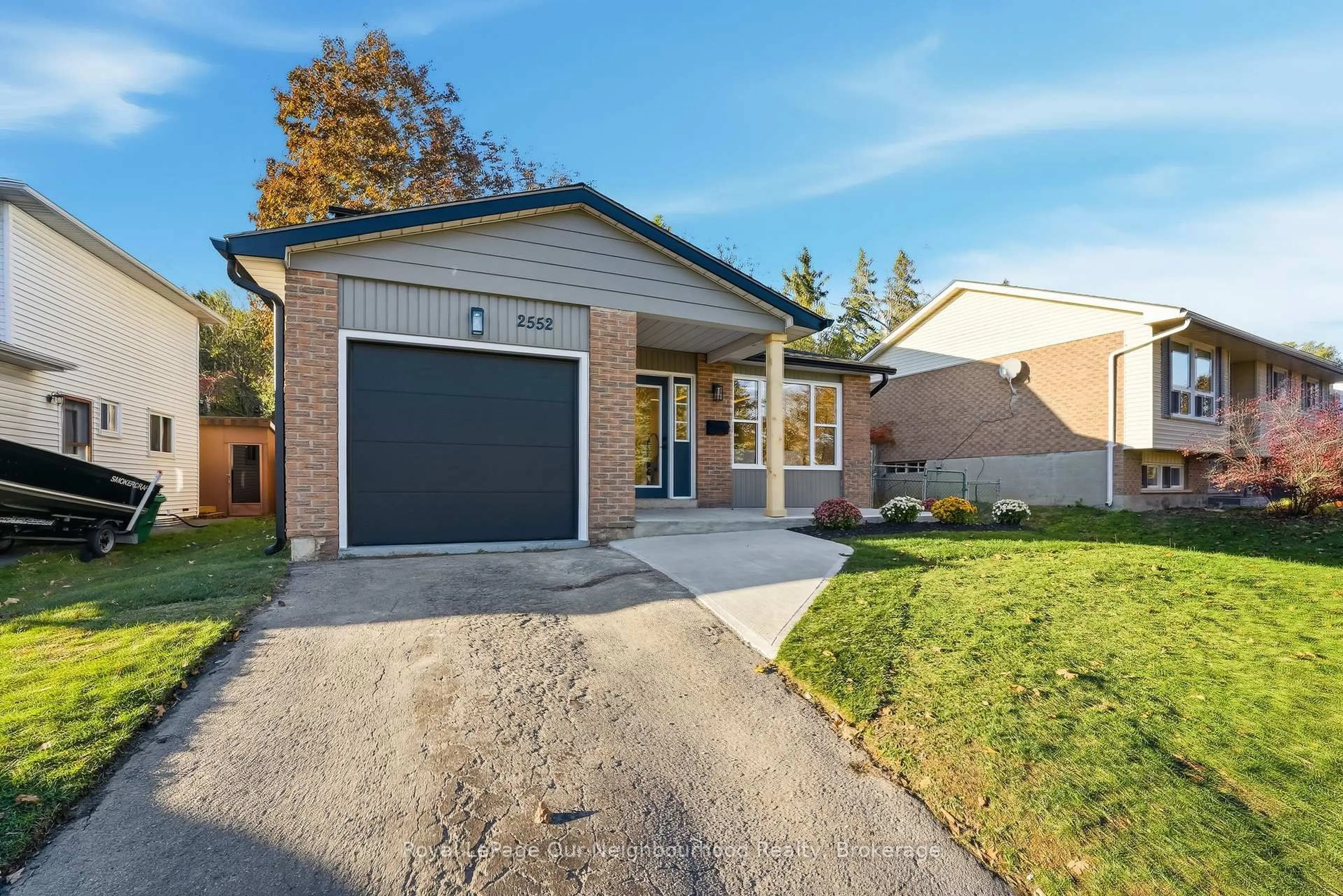 Home with brick exterior material, street for 2552 Farmcrest Ave, Peterborough Ontario K9L 1H7