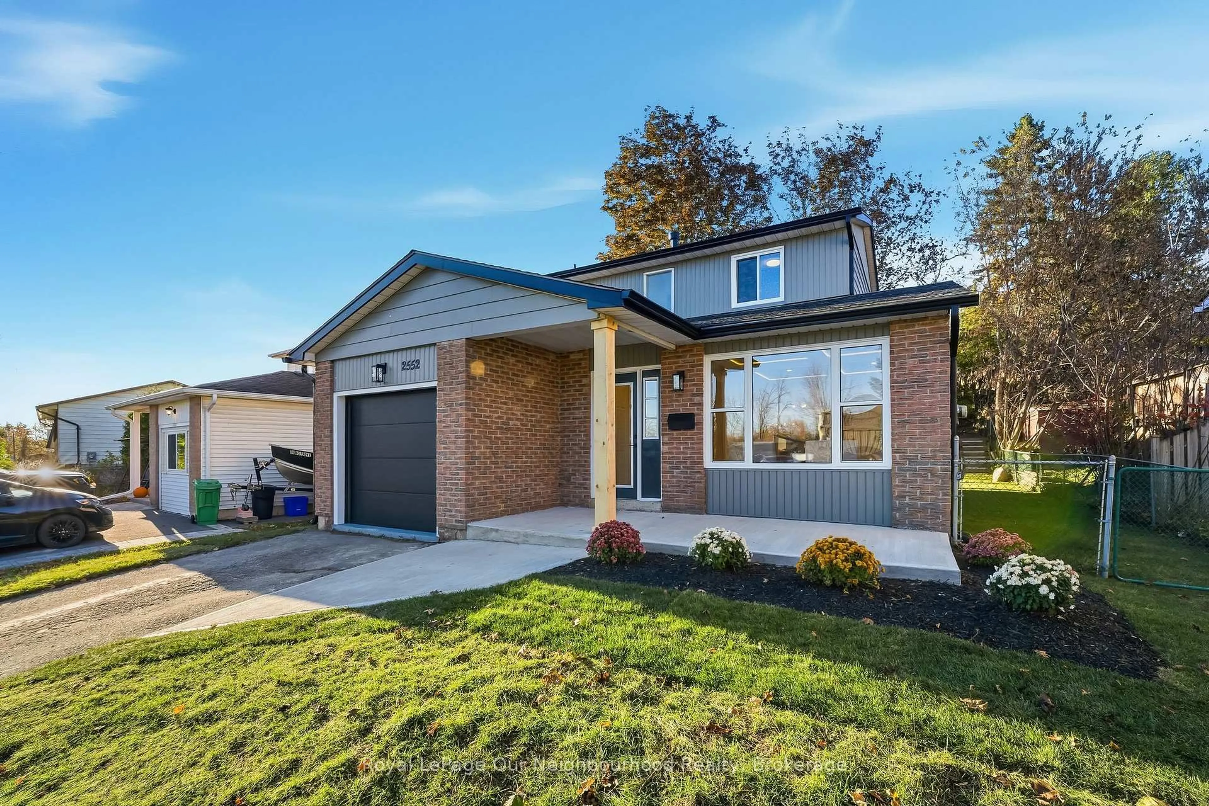 Home with brick exterior material, street for 2552 Farmcrest Ave, Peterborough Ontario K9L 1H7