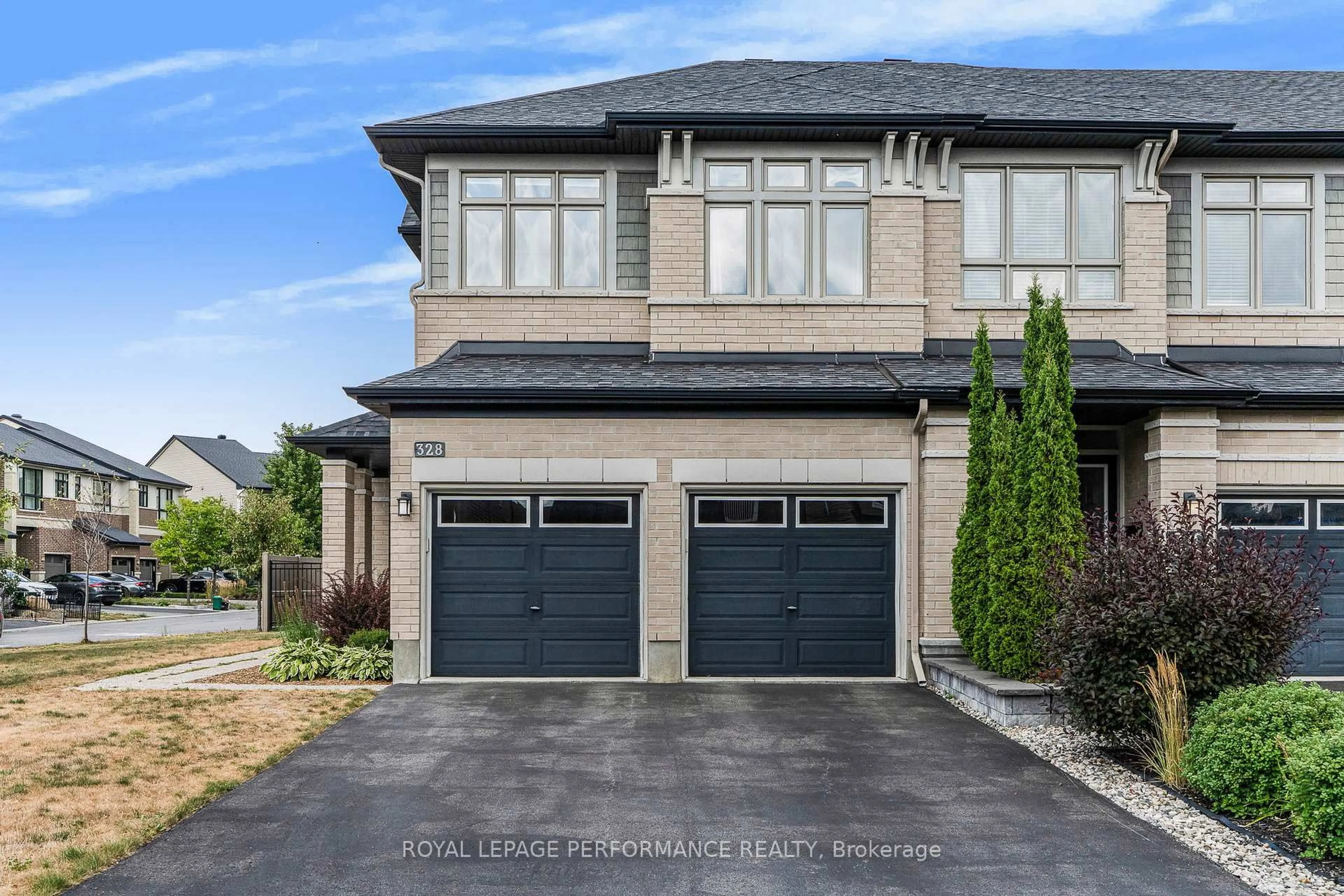 Unknown for 328 Ballinville Circ, Ottawa Ontario K4M 0C4