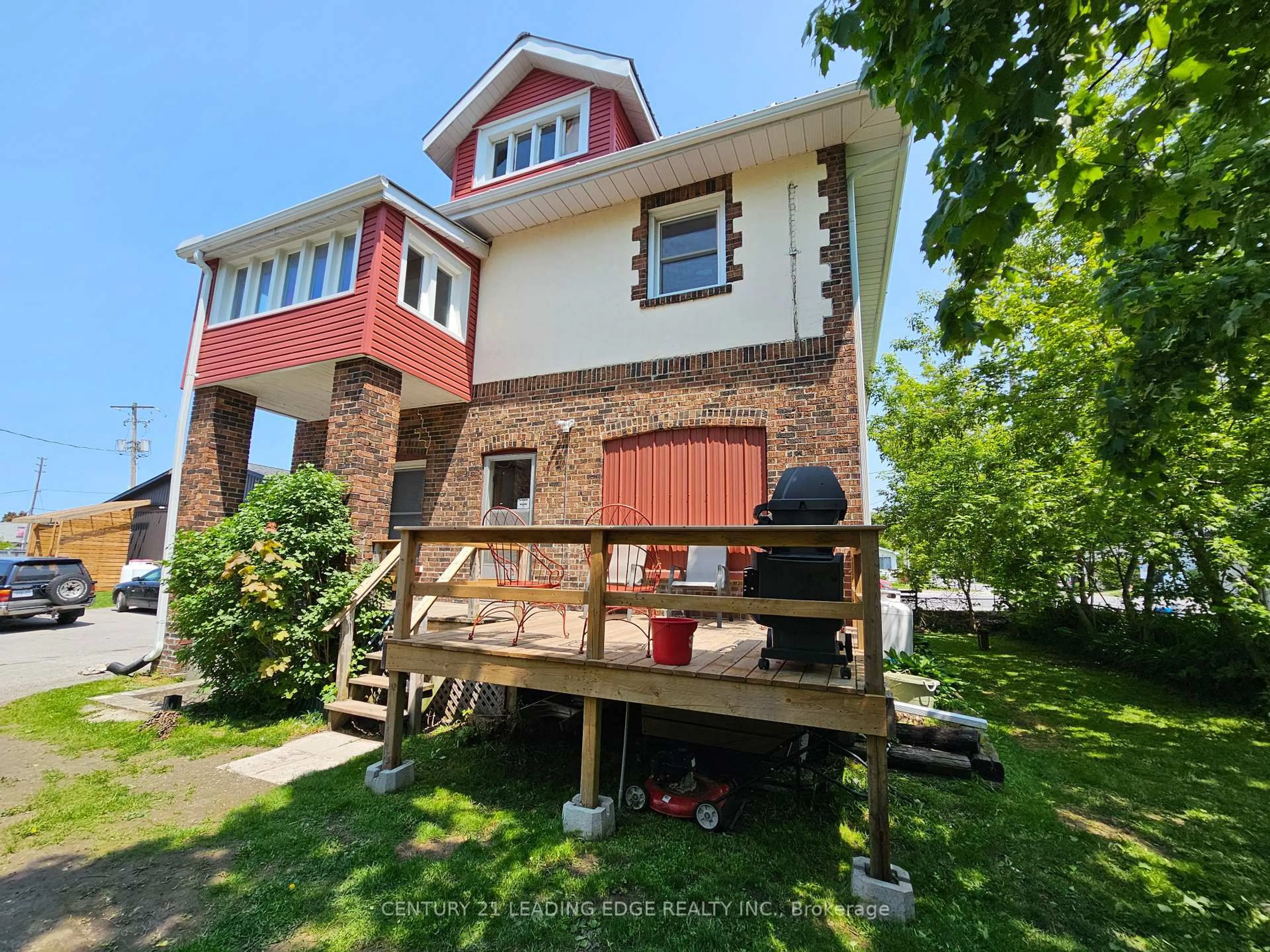 A pic from outside/outdoor area/front of a property/back of a property/a pic from drone, building for 6651 Highway 35, Kawartha Lakes Ontario K0M 1K0