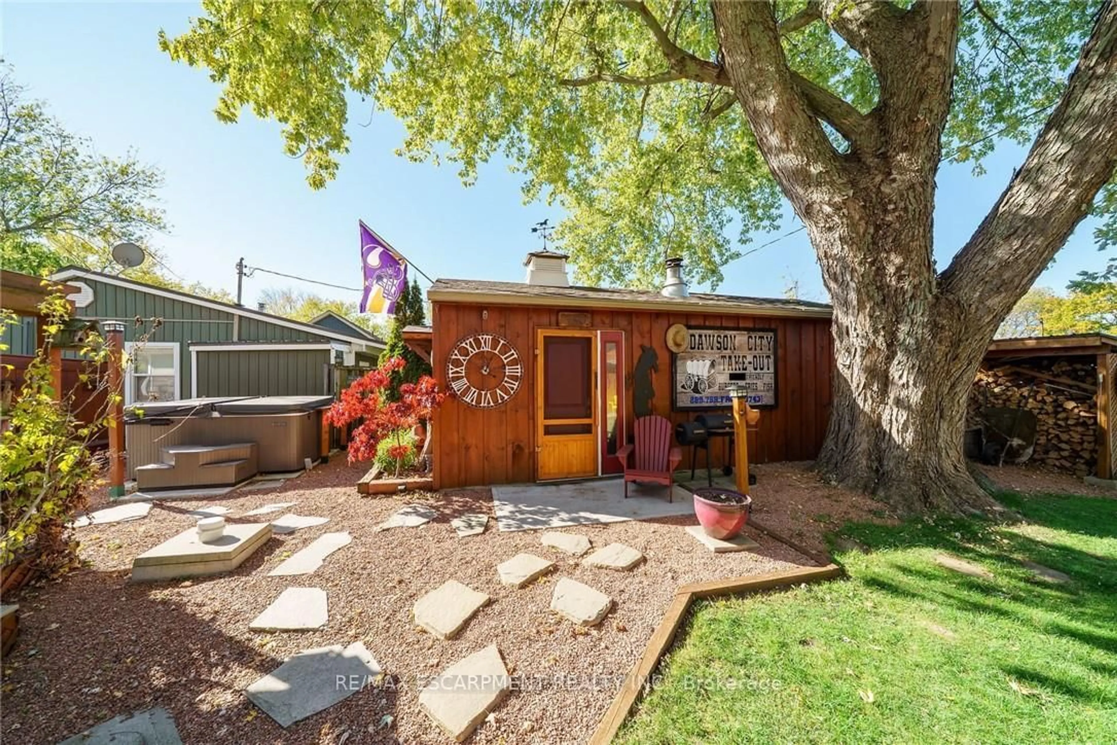 Unknown for 2073 First Ave, Haldimand Ontario N0A 1P0