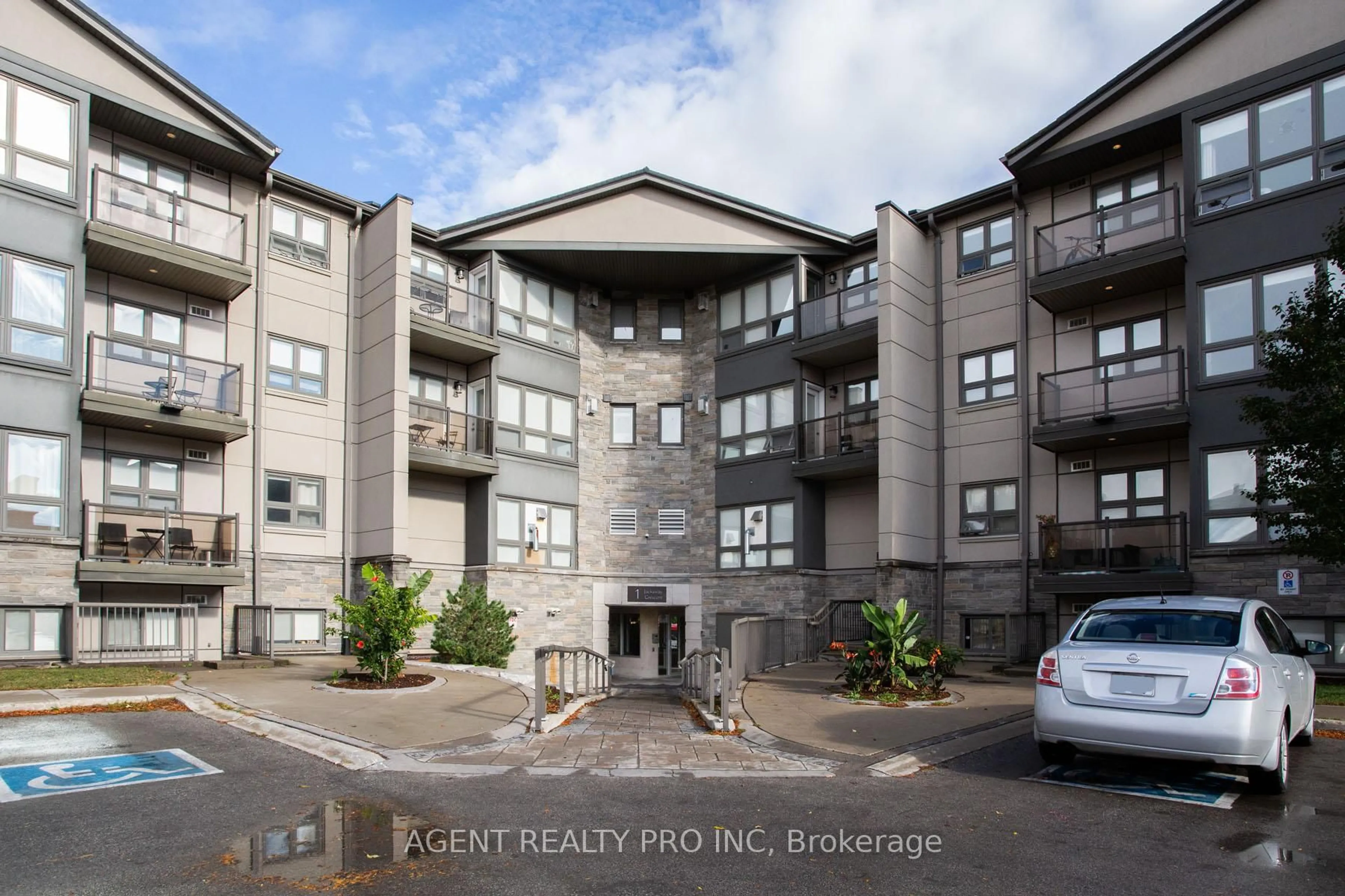 A pic from outside/outdoor area/front of a property/back of a property/a pic from drone, street for 1 JACKSWAY Cres #217, London North Ontario N5X 3T6