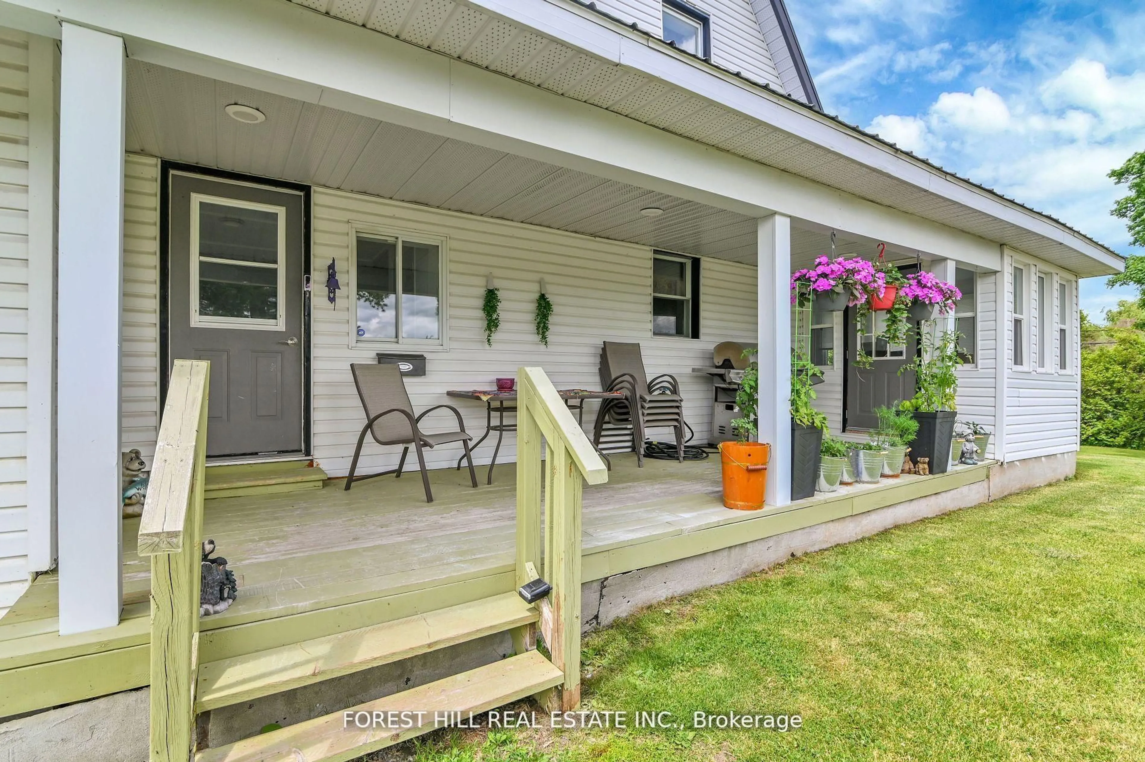 Patio, street for 3574 Avonmore Rd, North Stormont Ontario K0C 1C0