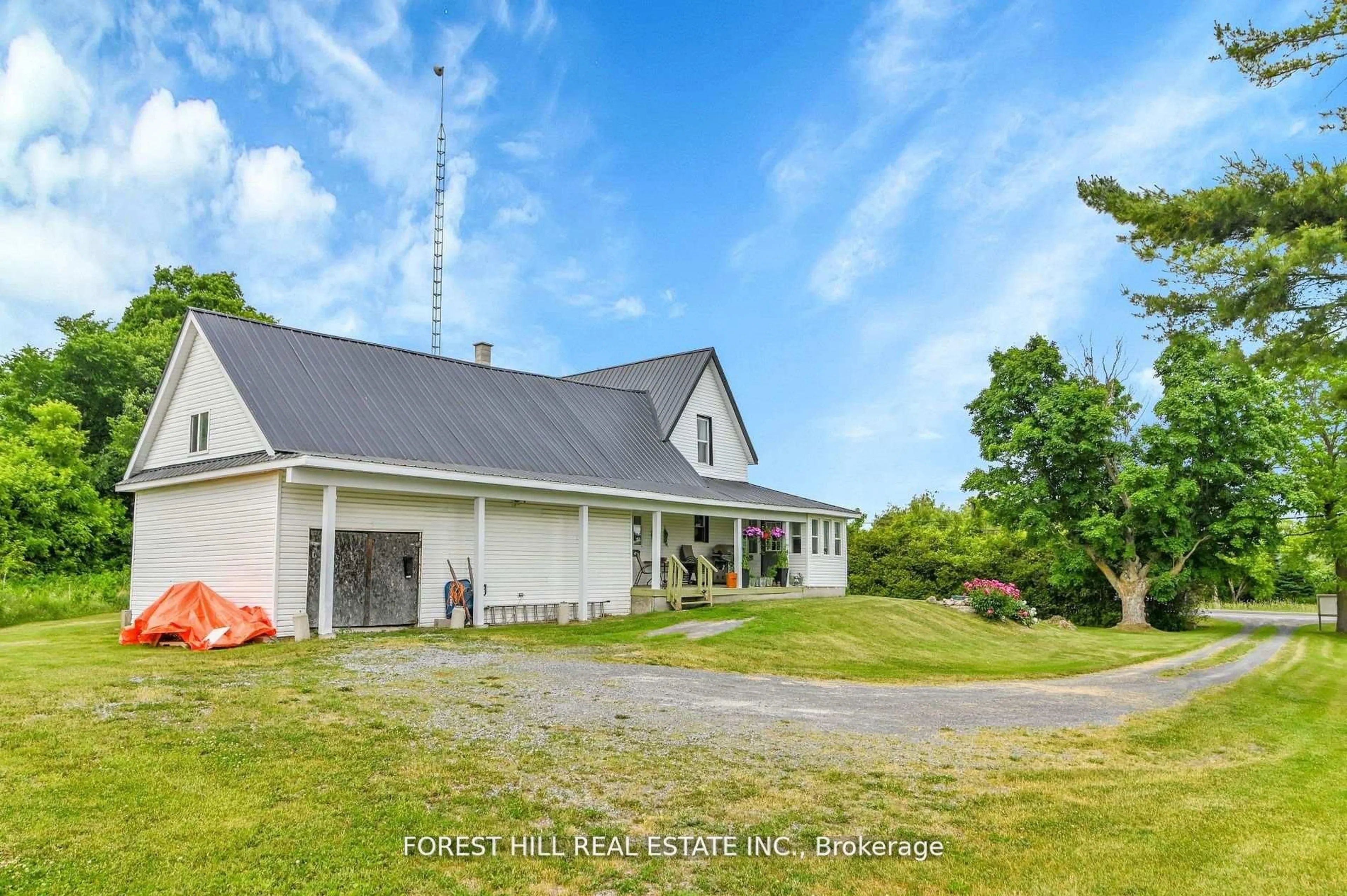A pic from outside/outdoor area/front of a property/back of a property/a pic from drone, unknown for 3574 Avonmore Rd, North Stormont Ontario K0C 1C0