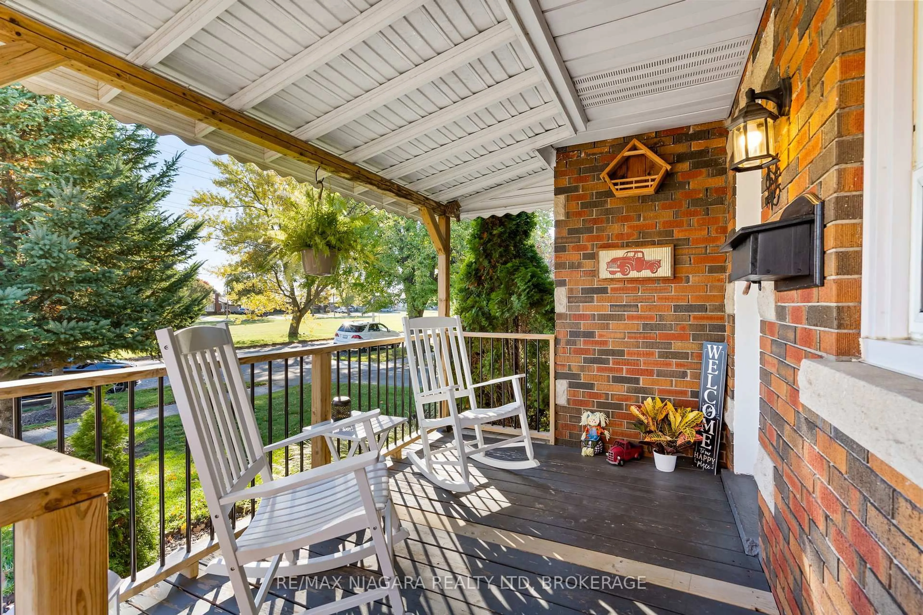 Patio, water/lake/river/ocean view for 85 Golden Blvd, Welland Ontario L3B 1H8