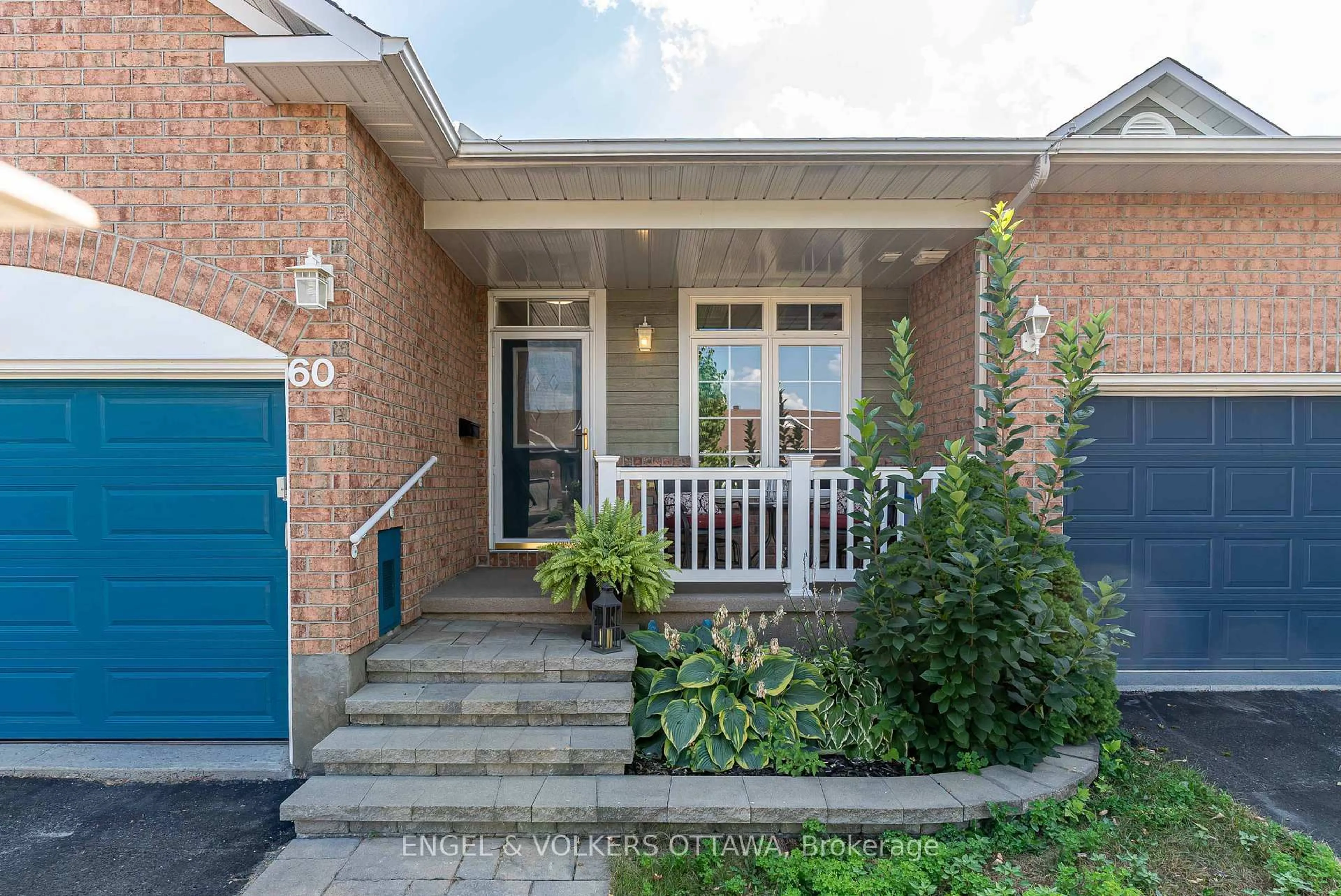 Home with brick exterior material, street for 60 Sable Run Dr, Ottawa Ontario K2S 1W7