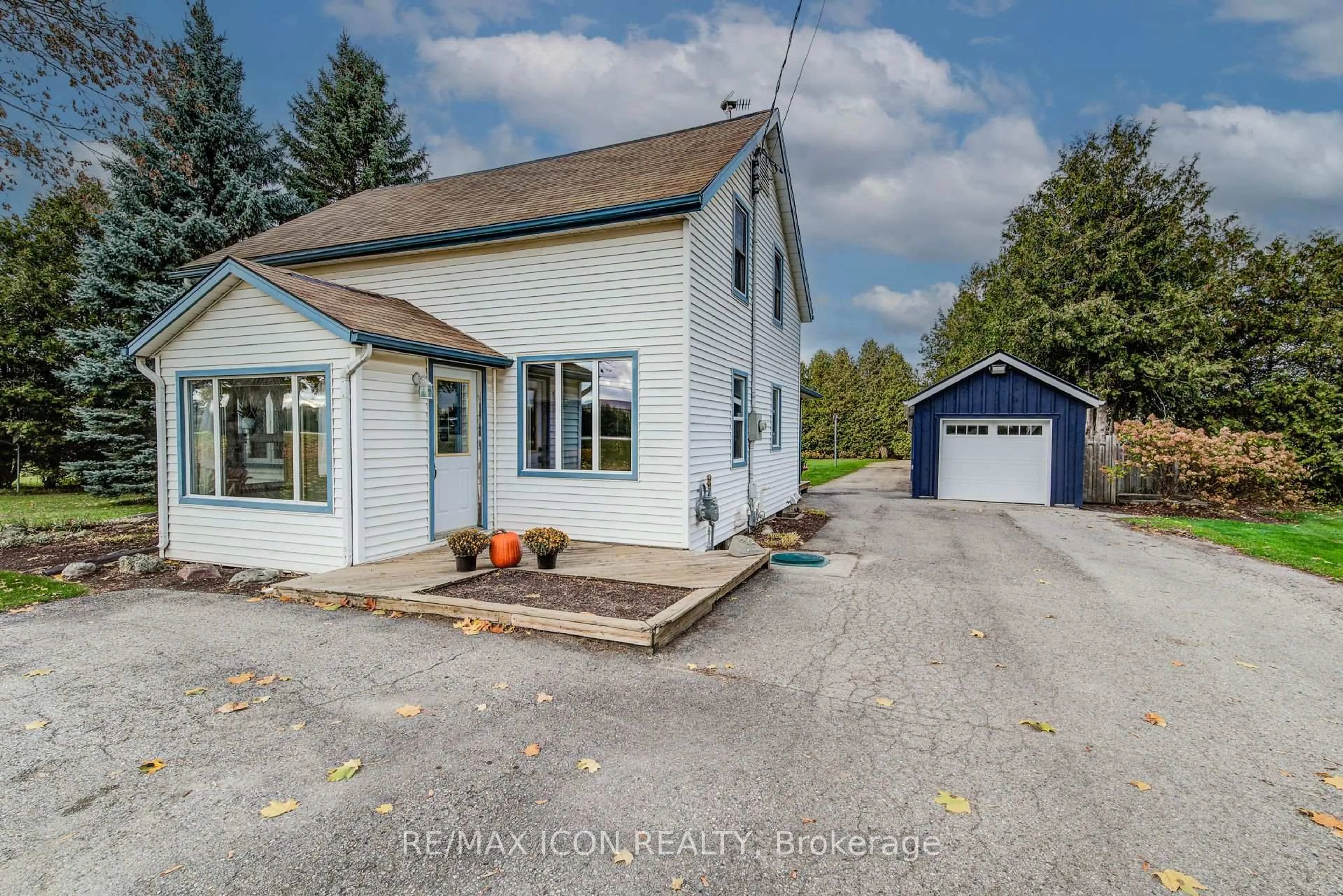 A pic from outside/outdoor area/front of a property/back of a property/a pic from drone, street for 1301 Lobsinger Line, Woolwich Ontario N2J 4G8