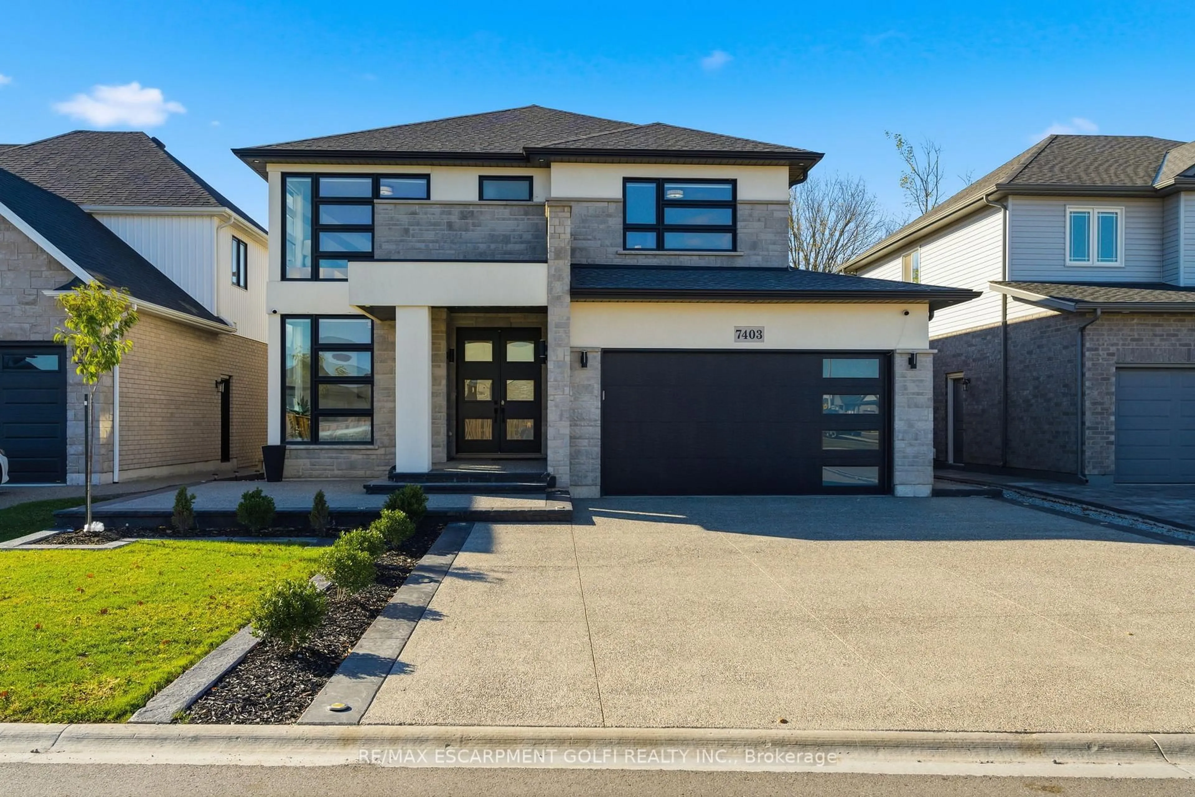 Home with brick exterior material, street for 7403 Sherrilee Cres, Niagara Falls Ontario L2H 3T4