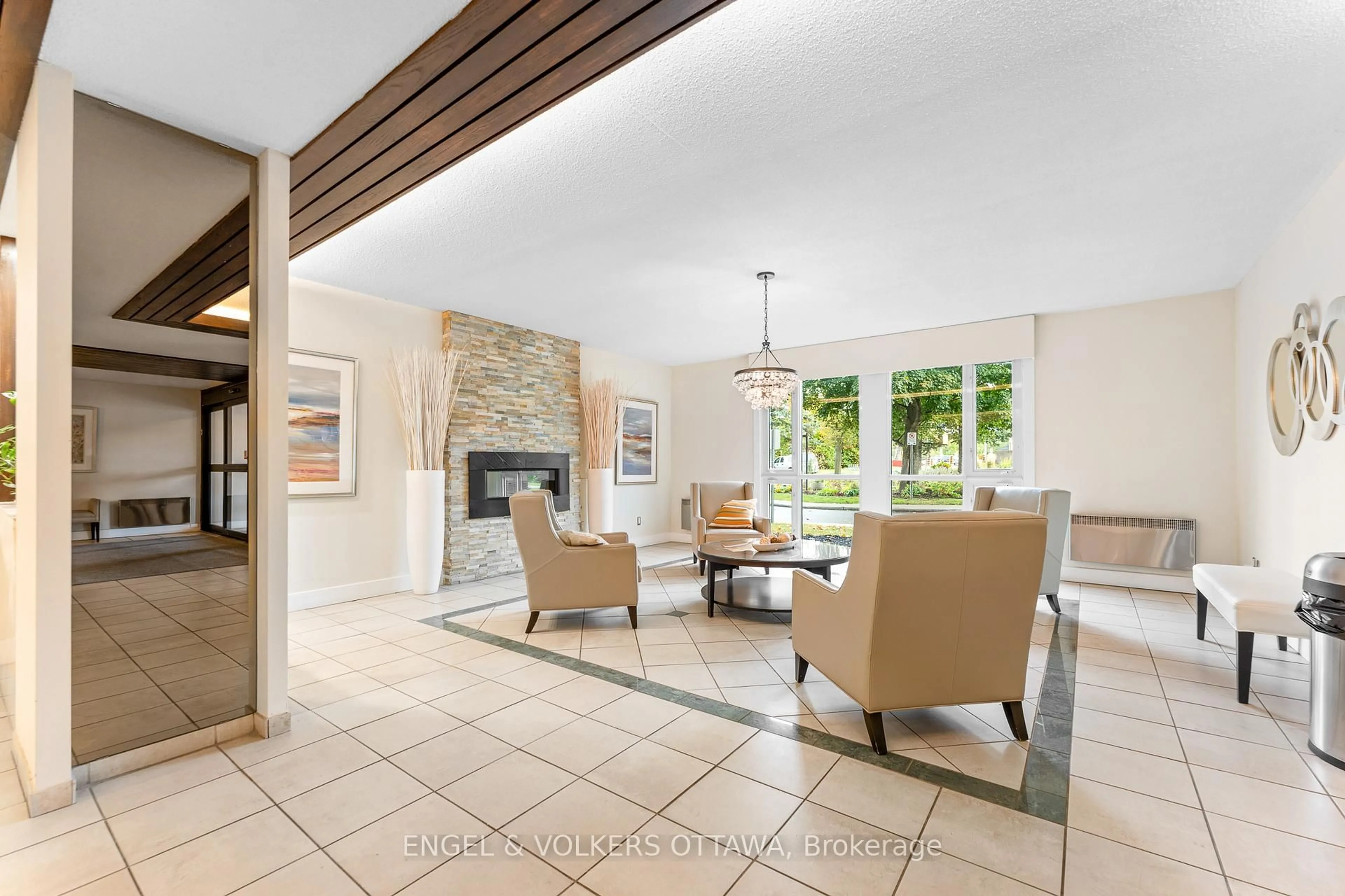 Lobby for 1025 Richmond Rd #704, Ottawa Ontario K2B 8G8