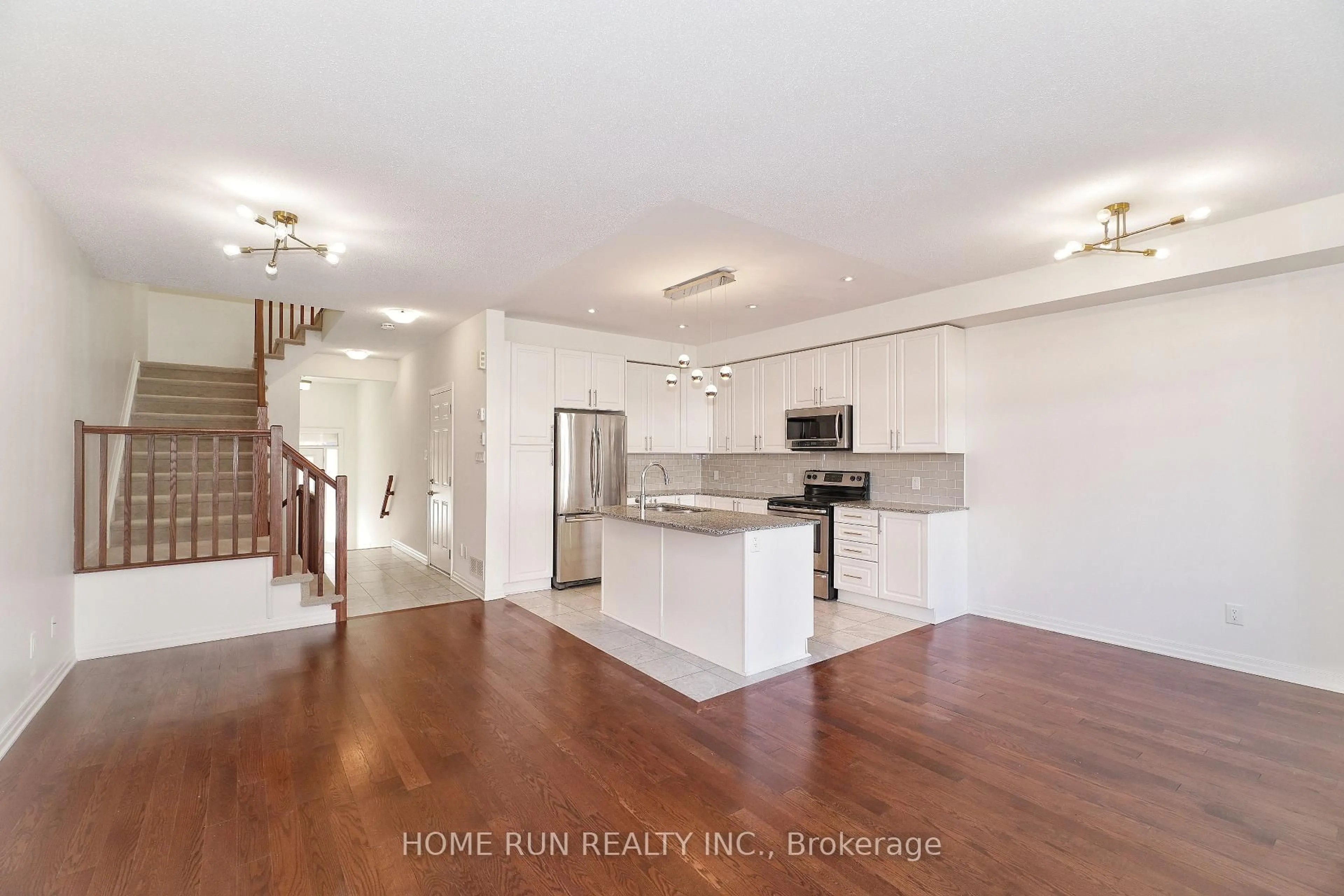 Open concept kitchen, unknown for 118 Overberg Way, Ottawa Ontario K2S 0V9