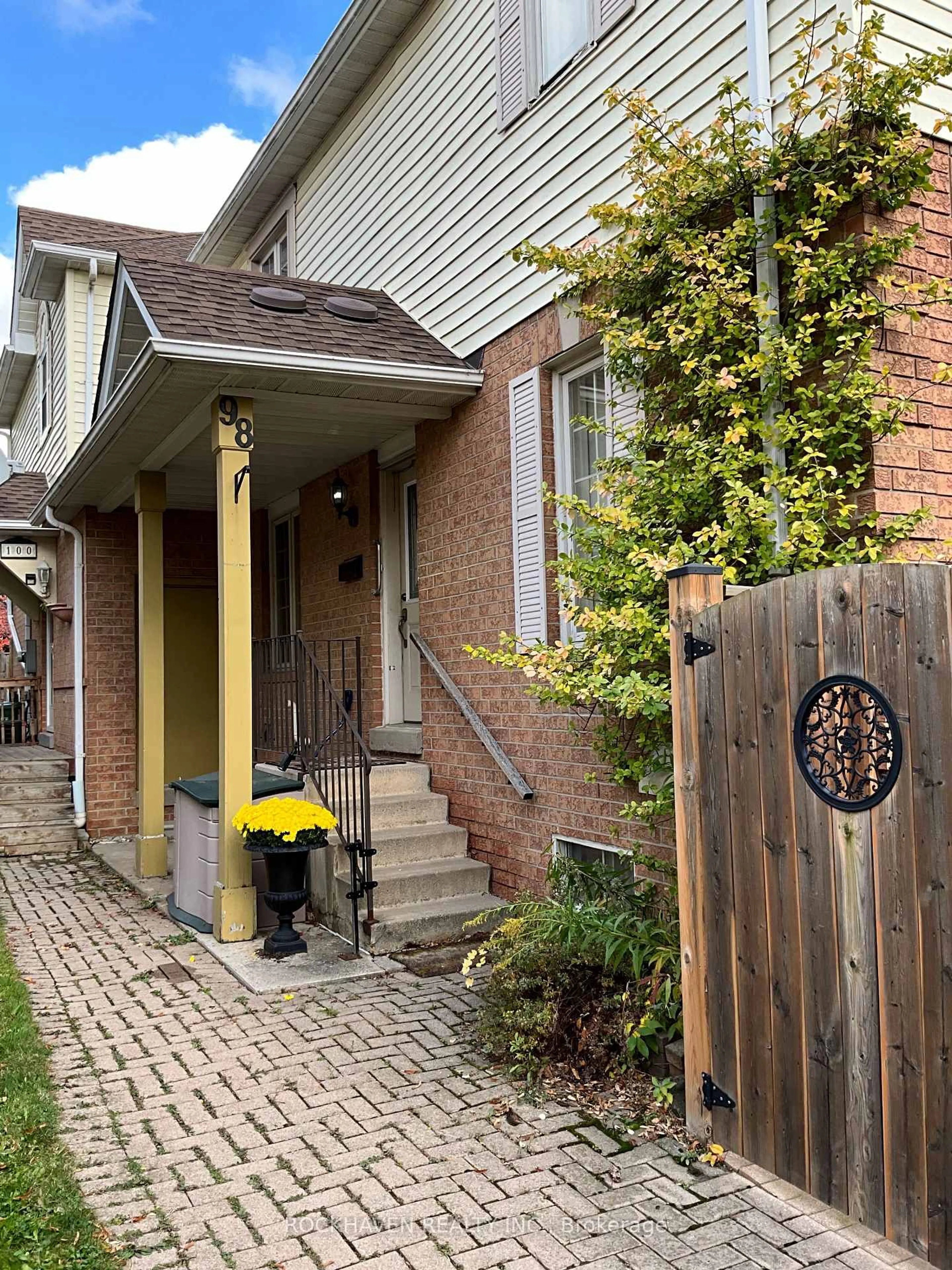 Home with brick exterior material, street for 98 Fellowes Cres, Hamilton Ontario L8B 0M7