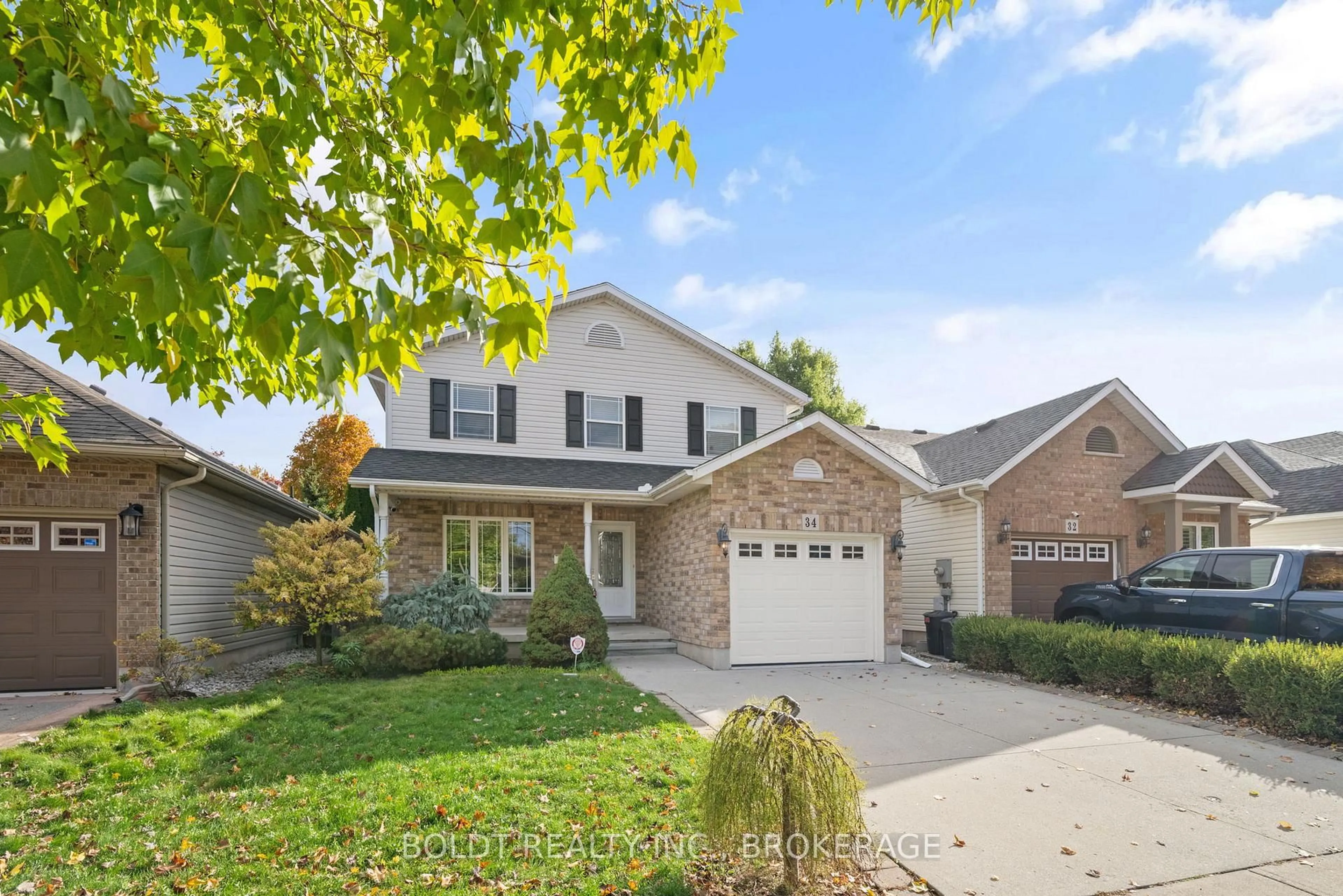 Home with brick exterior material, street for 34 Fitzgerald St, St. Catharines Ontario L2R 0A4
