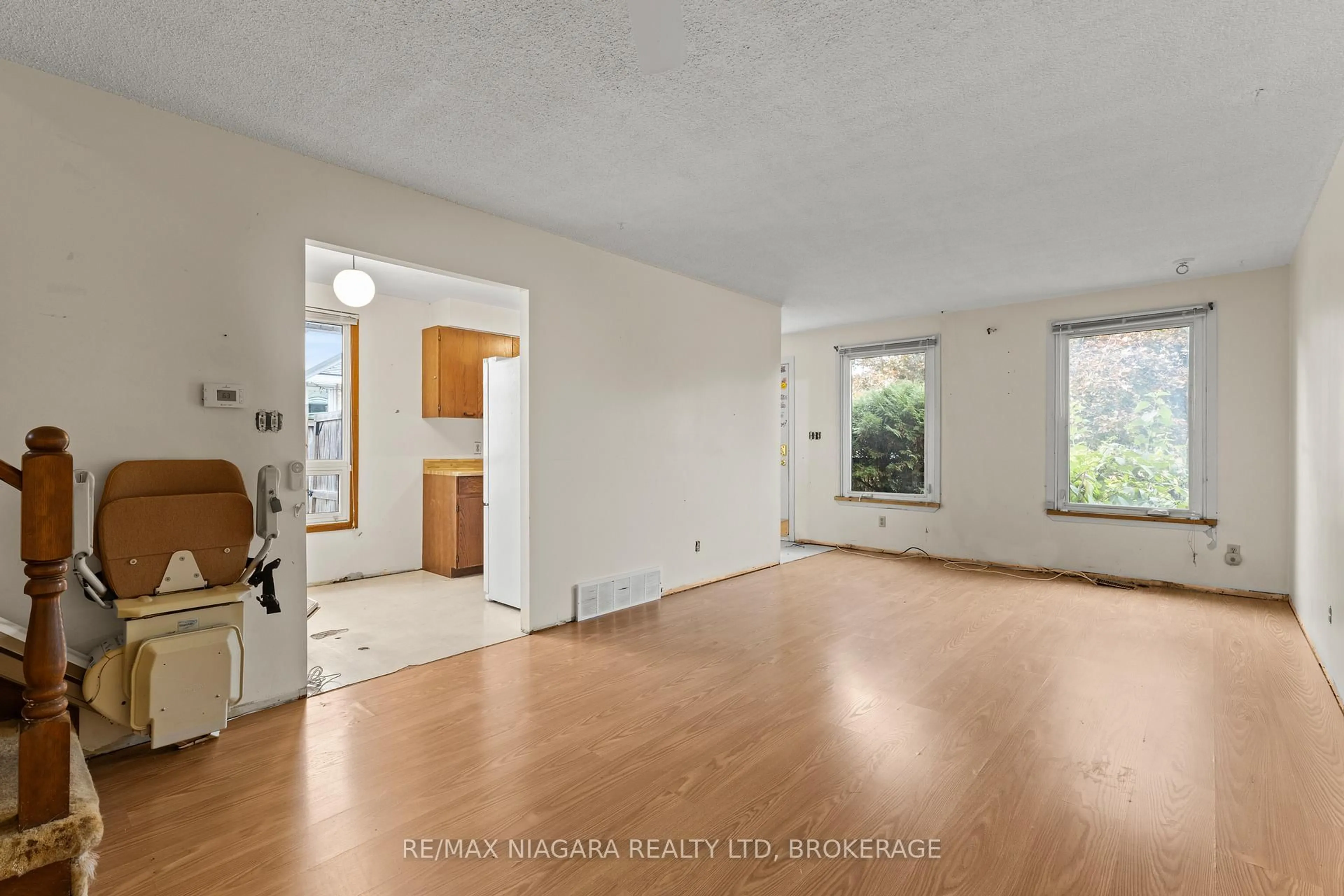 A pic of a room for 28 Runcorn St, St. Catharines Ontario L2M 1N8