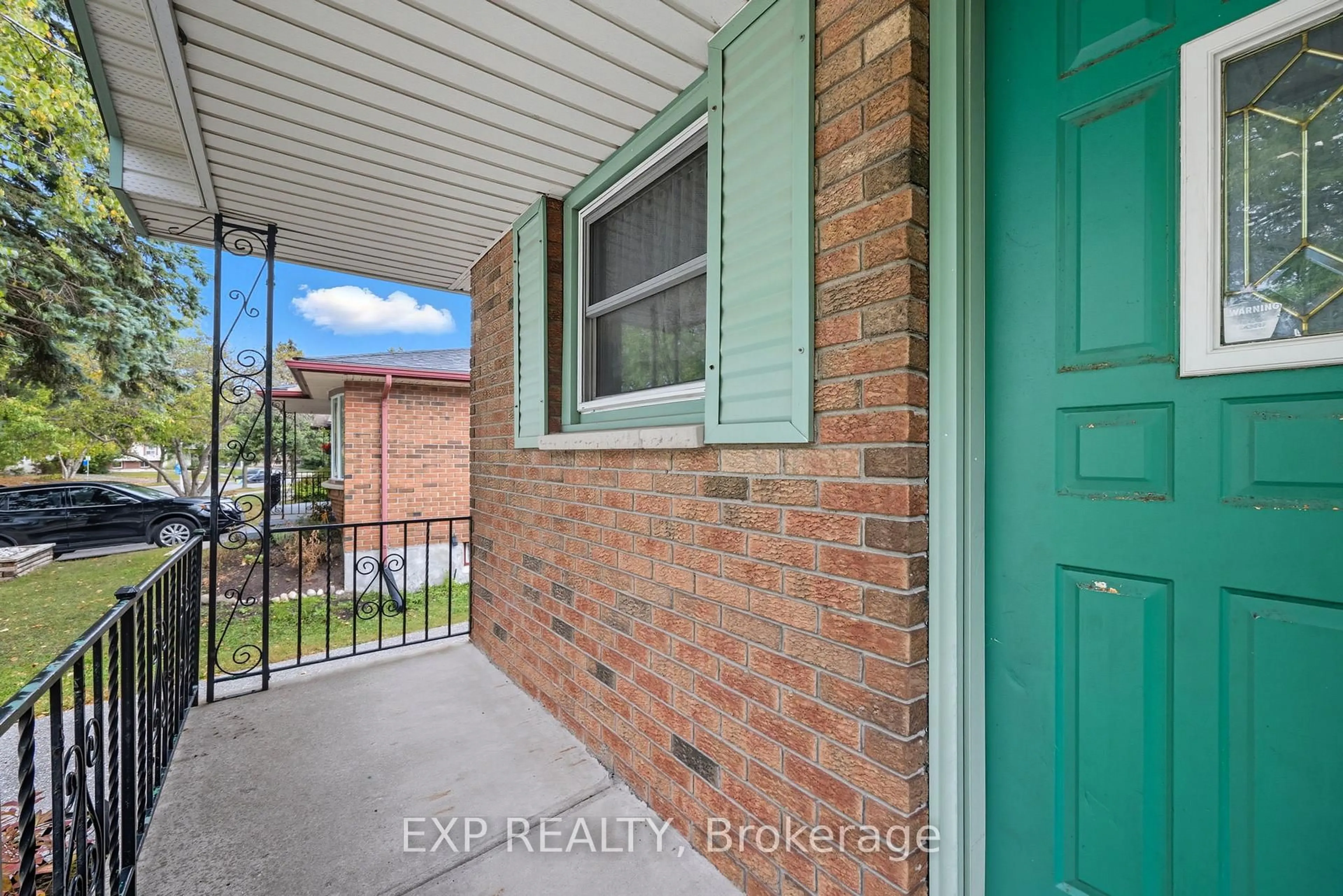 Indoor entryway for 981 Jalna Blvd, London South Ontario N6E 2R2