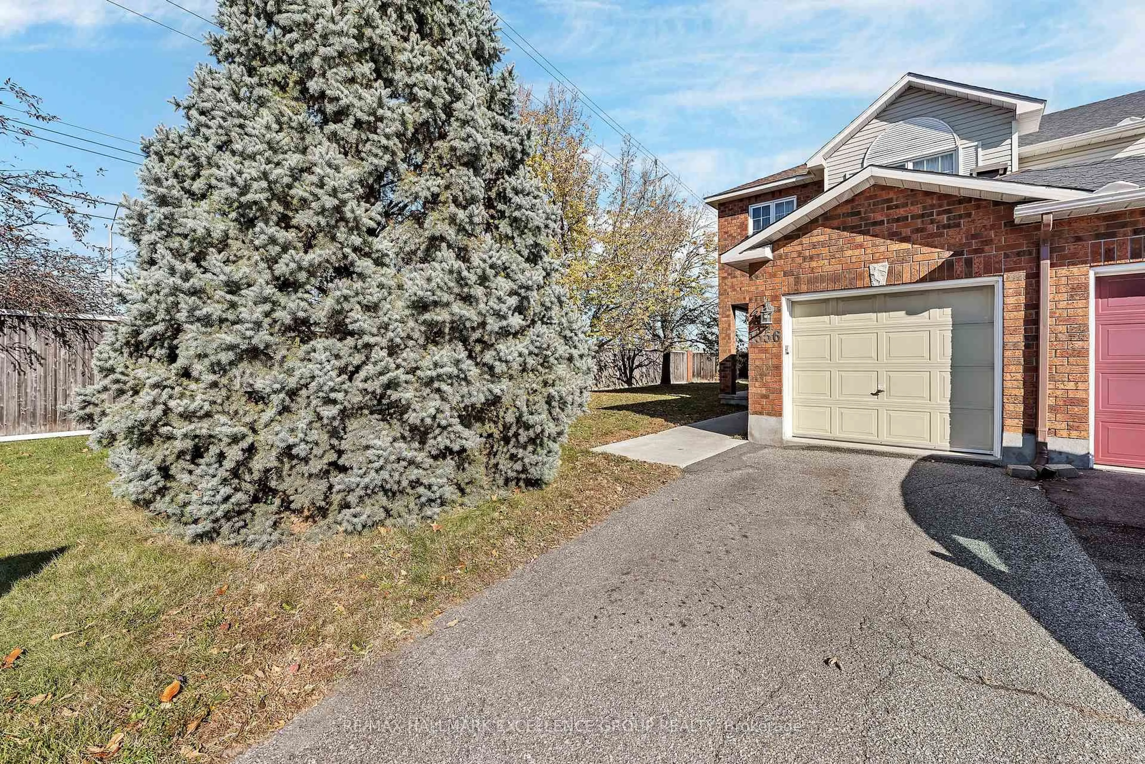 Unknown for 1556 Tonilee Dr, Ottawa Ontario K1J 1C1