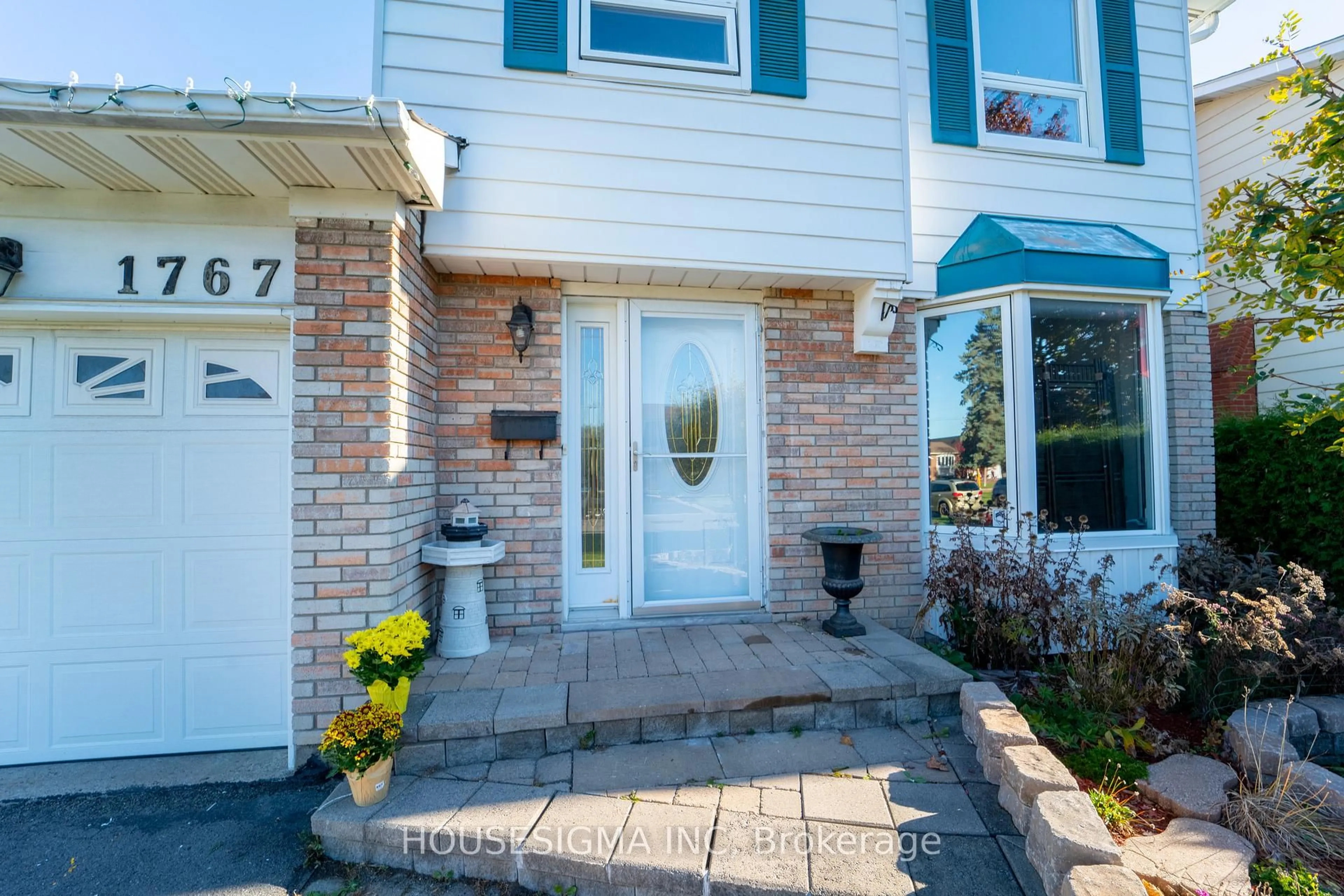 Unknown for 1767 Bonaventure Terr, Ottawa Ontario K1C 1W6