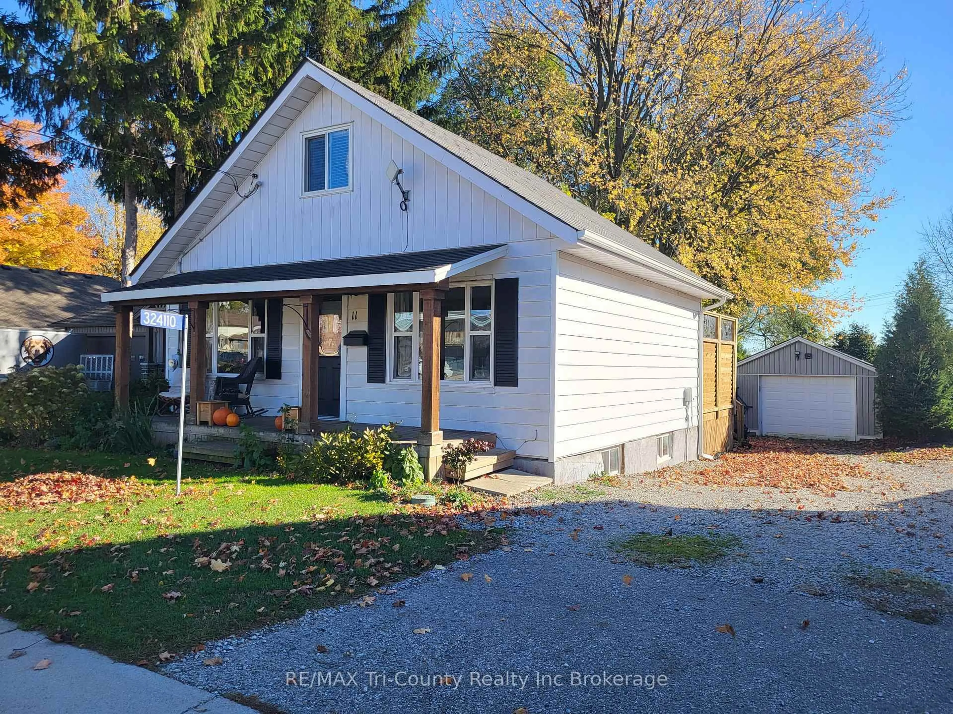 Home with vinyl exterior material, street for 324110 Mount Elgin Rd, South-West Oxford Ontario N0J 1N0