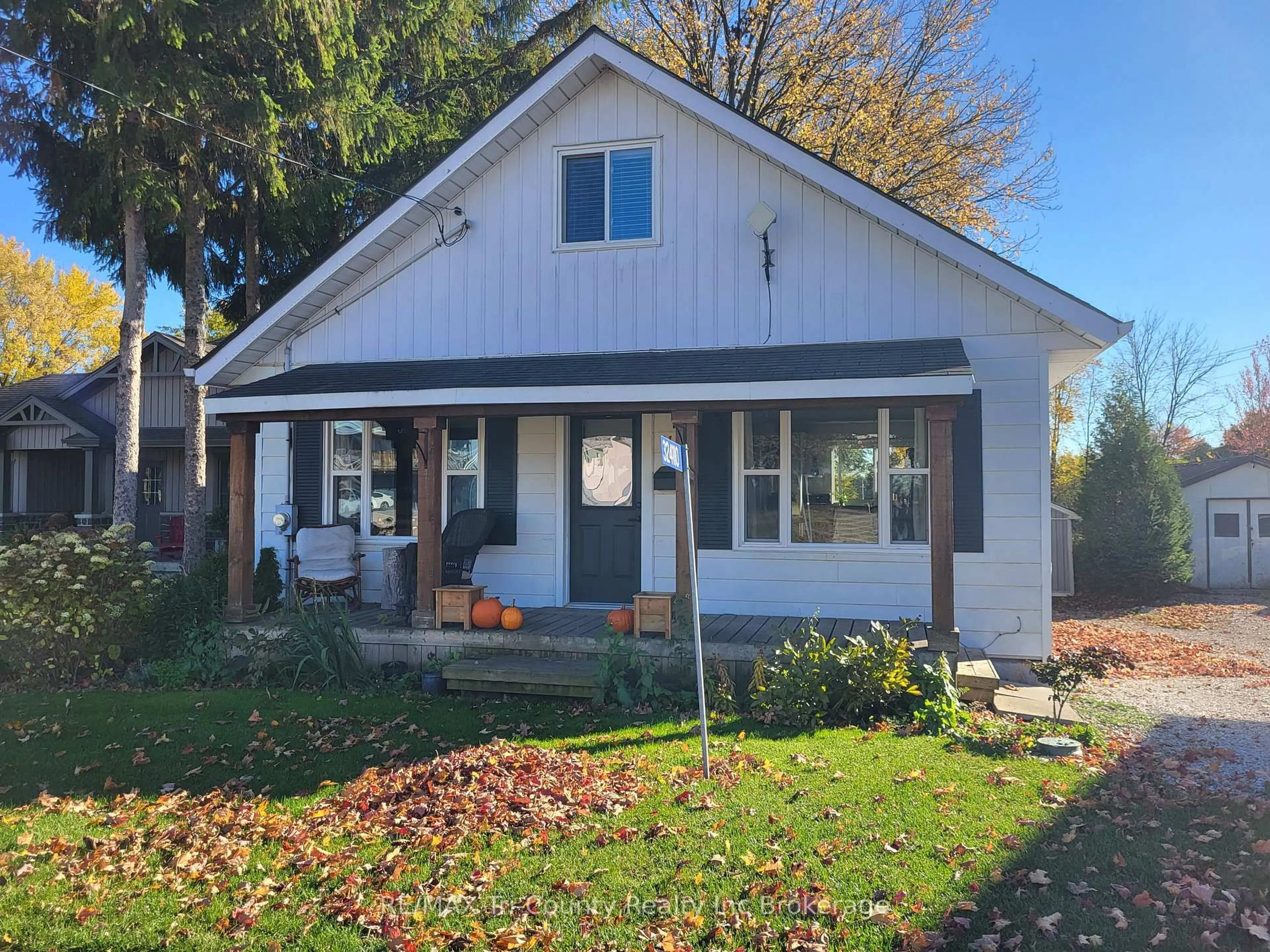 Home with vinyl exterior material, street for 324110 Mount Elgin Rd, South-West Oxford Ontario N0J 1N0