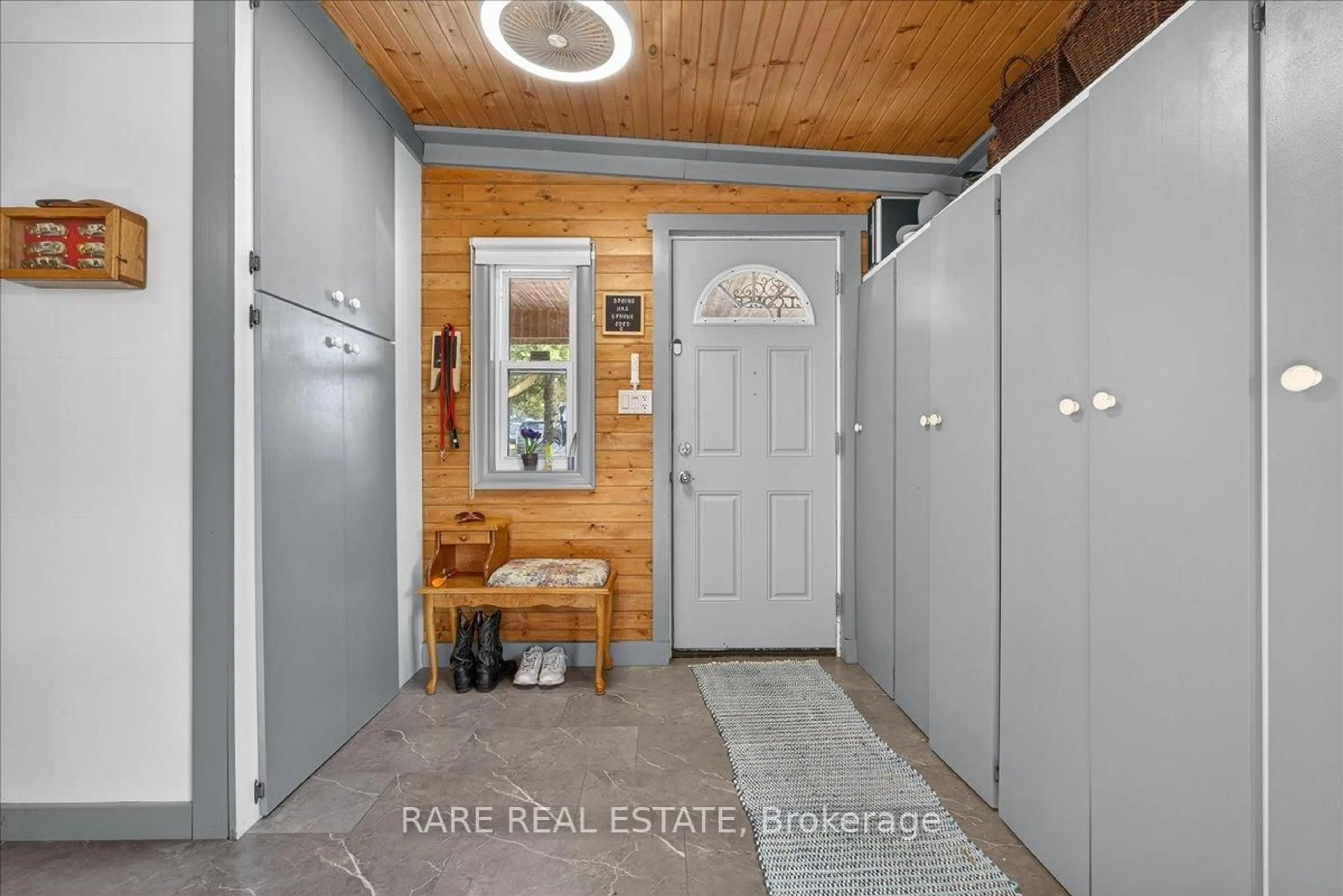 Indoor entryway for 302694 Douglas St #61, West Grey Ontario N0G 1R0