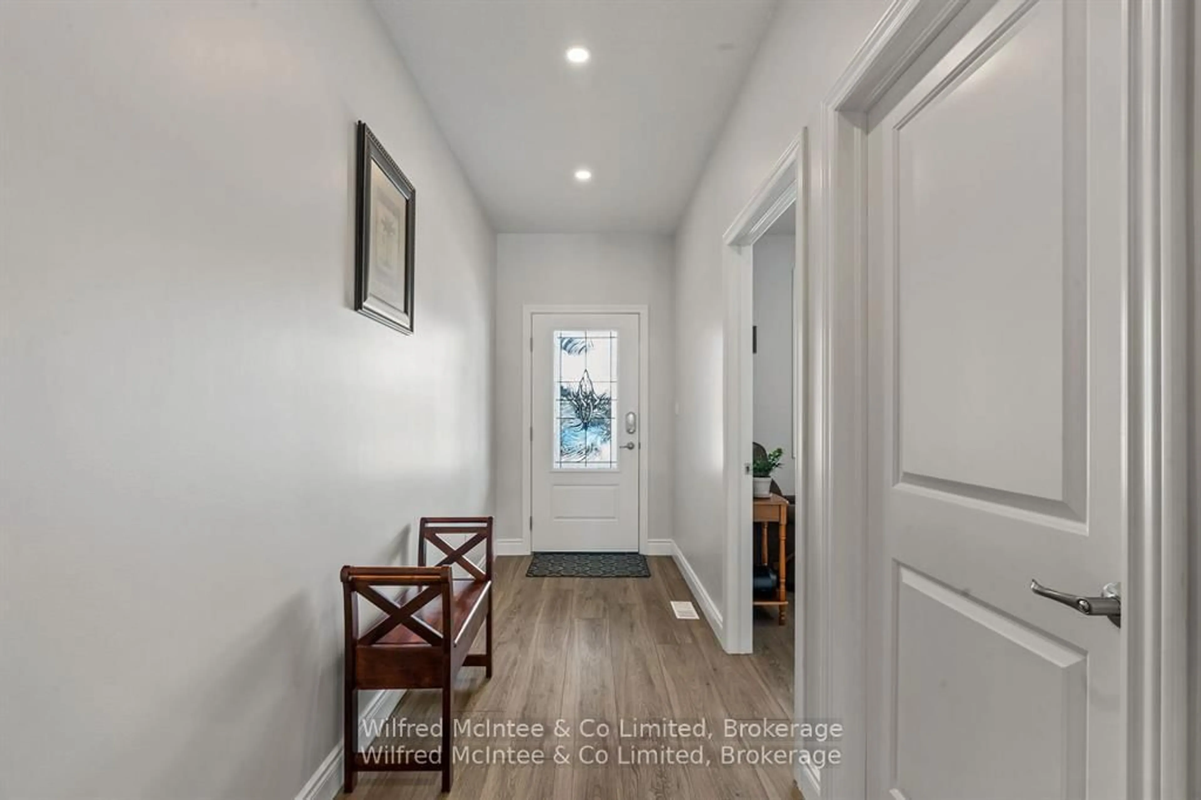 Indoor entryway for 5 Palmer Marie Lane #5, Arran-Elderslie Ontario N0G 1L0