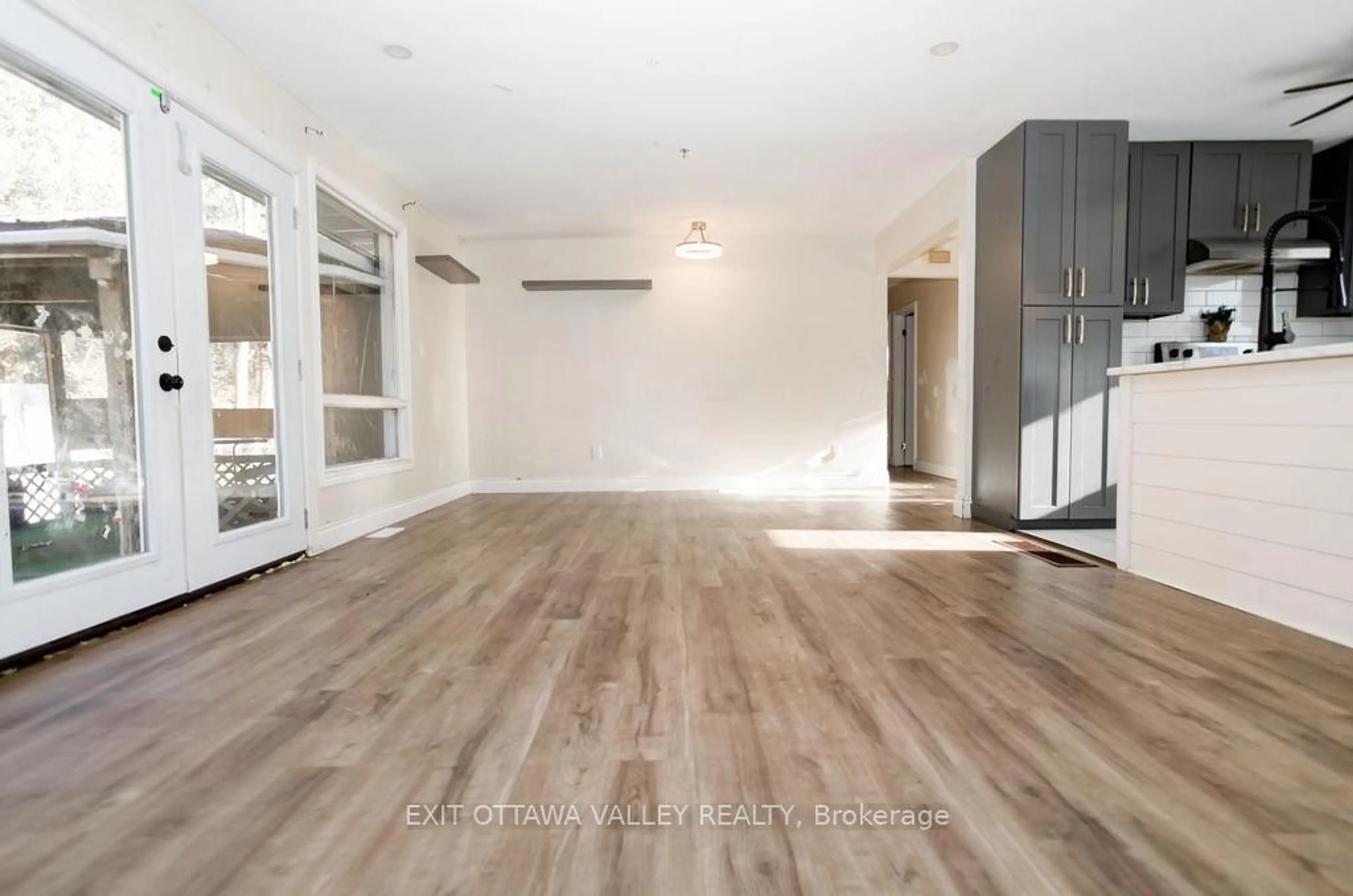 A pic of a room for 656 Birch St, Pembroke Ontario K8A 7K6