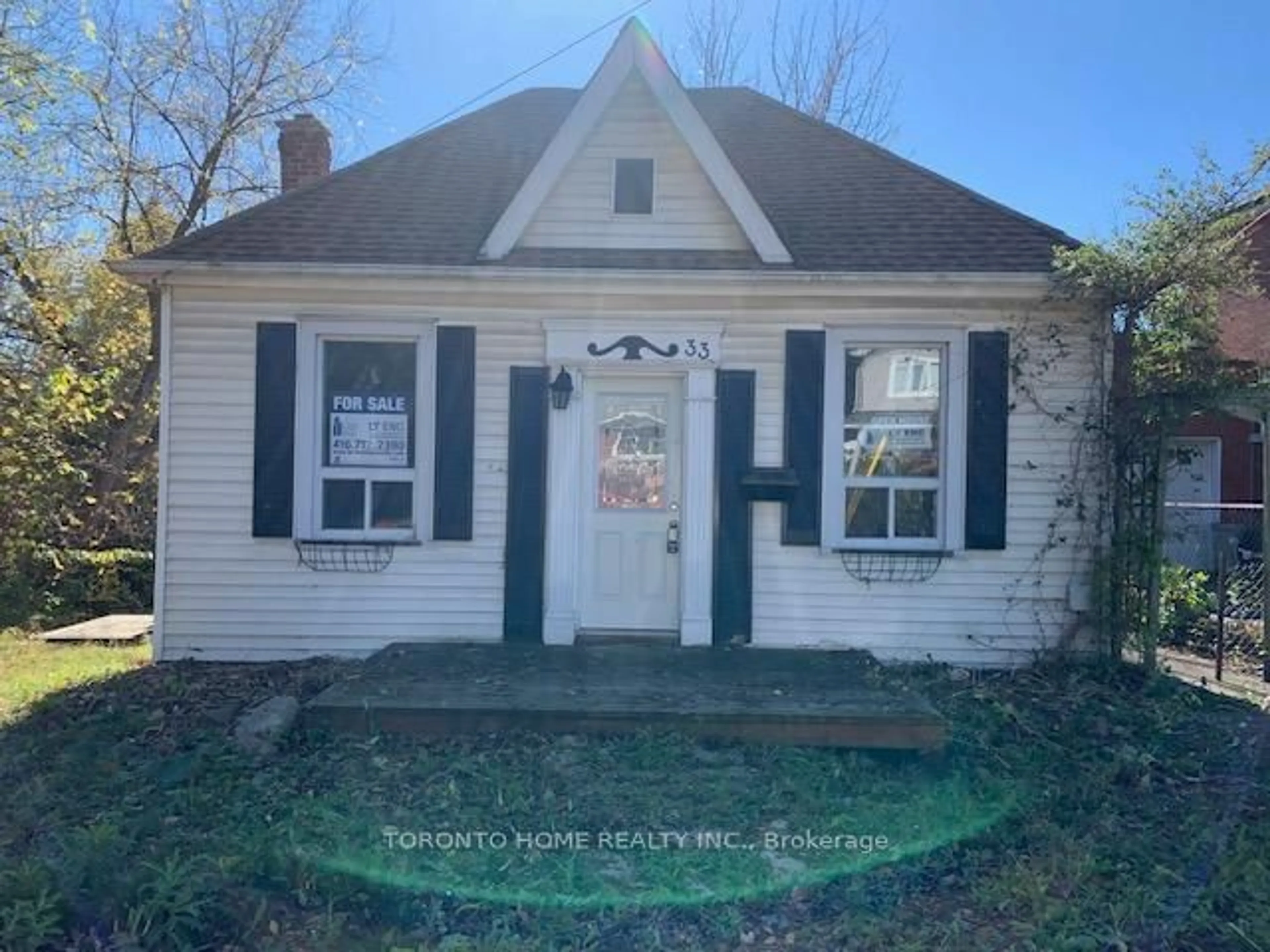 Unknown for 33 Olmstead St, Hamilton Ontario L8S 1N3