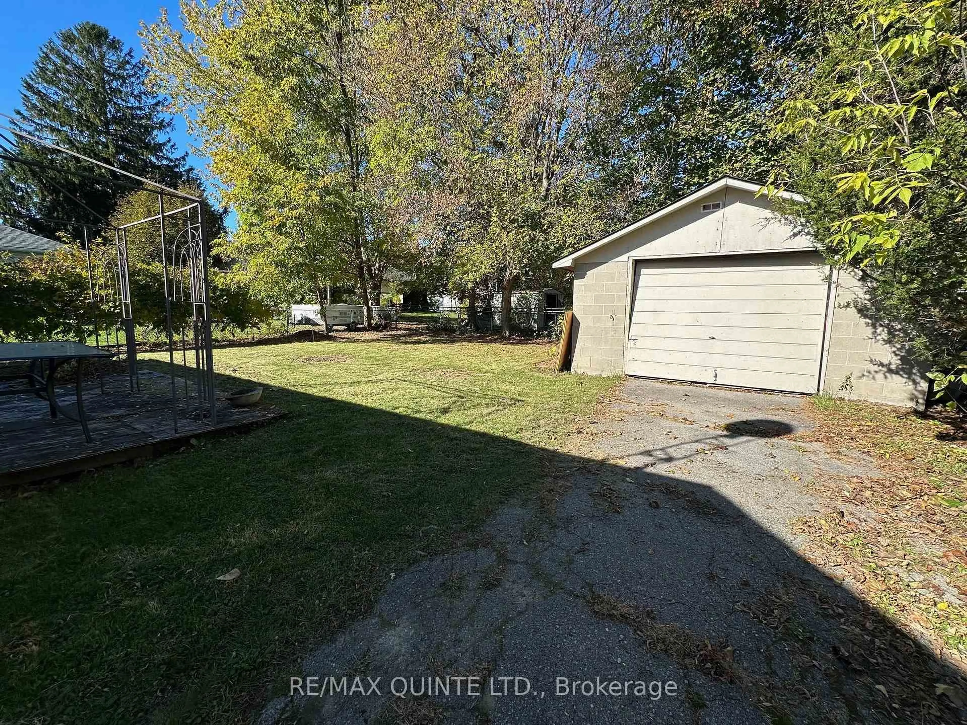 Unknown for 8 Butler St, Brighton Ontario K0K 1H0