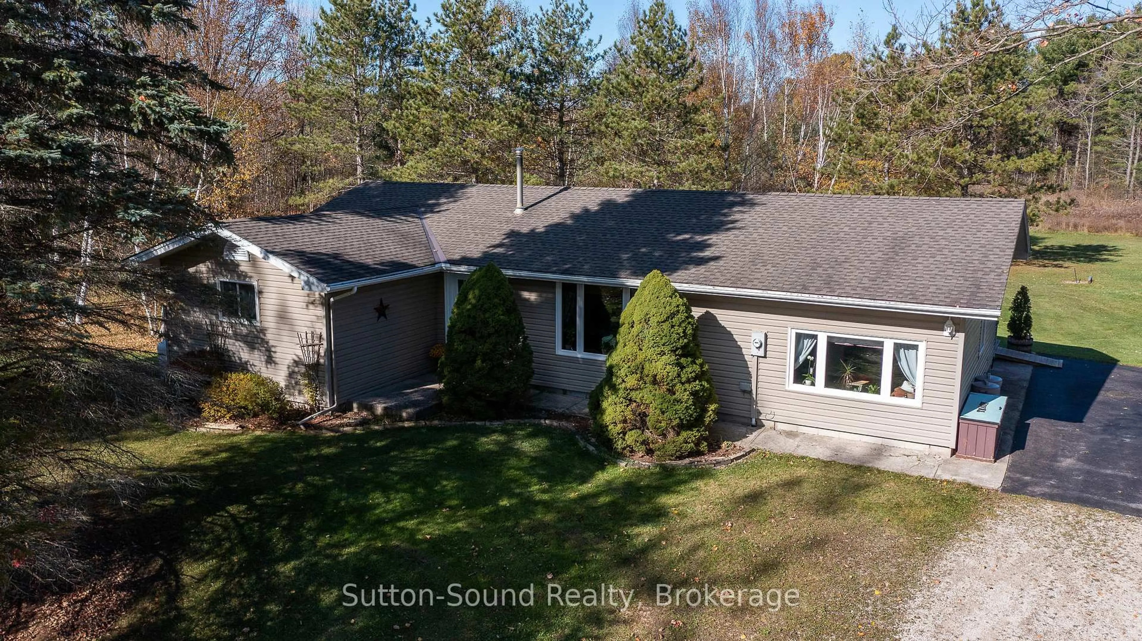 A pic from outside/outdoor area/front of a property/back of a property/a pic from drone, unknown for 143659 15 Sdrd, Meaford Ontario N4K 5W4