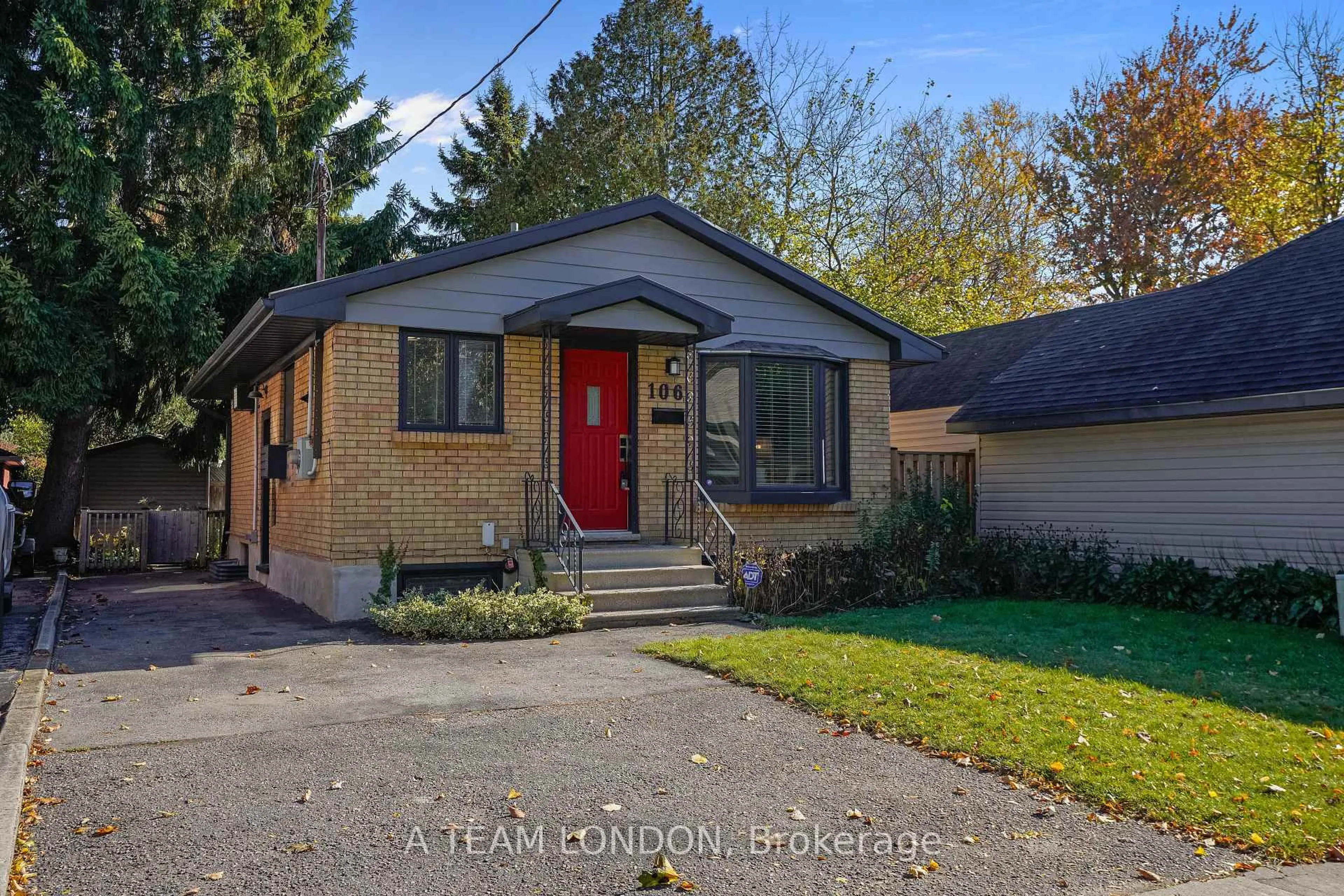 Home with brick exterior material, street for 106 Thornton Ave, London East Ontario N5Y 2Y5