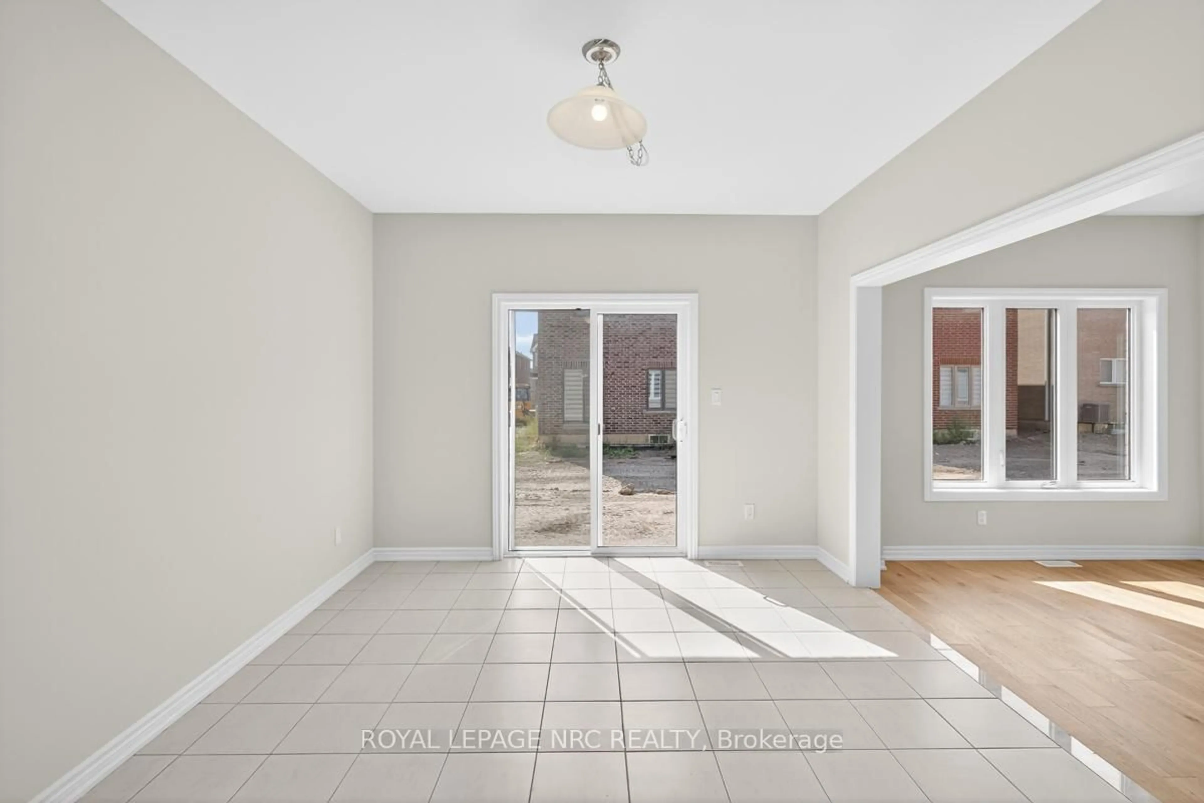 Indoor entryway for 49 HUNTSWORTH Ave, Thorold Ontario L2V 0N2