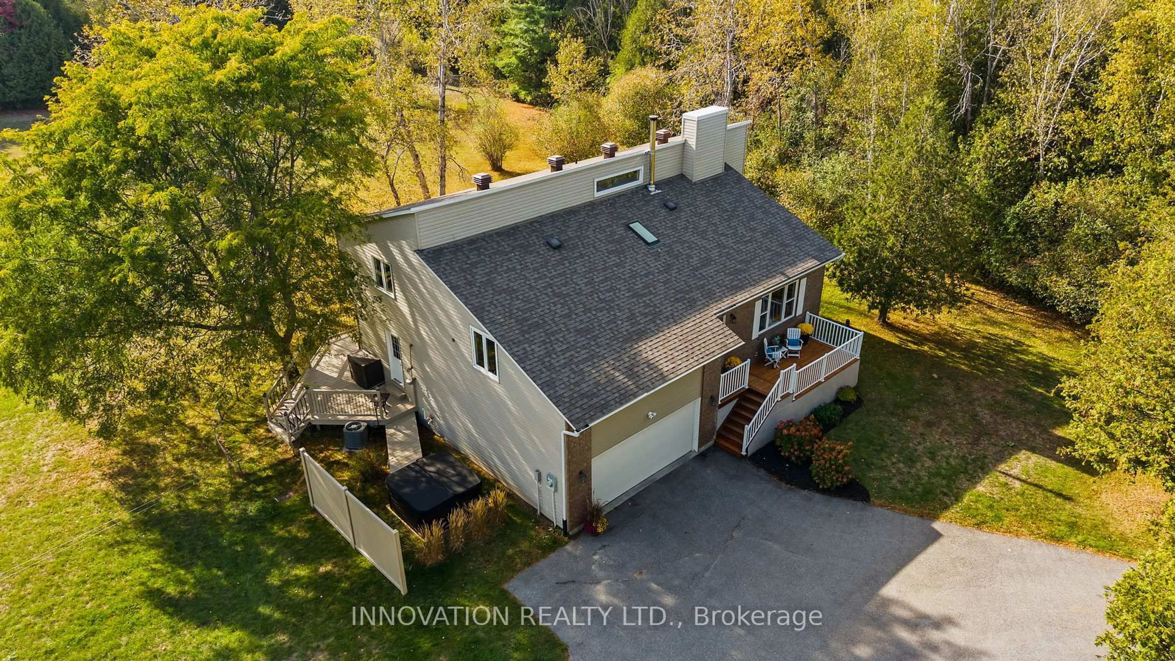 A pic from outside/outdoor area/front of a property/back of a property/a pic from drone, unknown for 109 Northshire Dr, Carp Ontario K0A 1L0