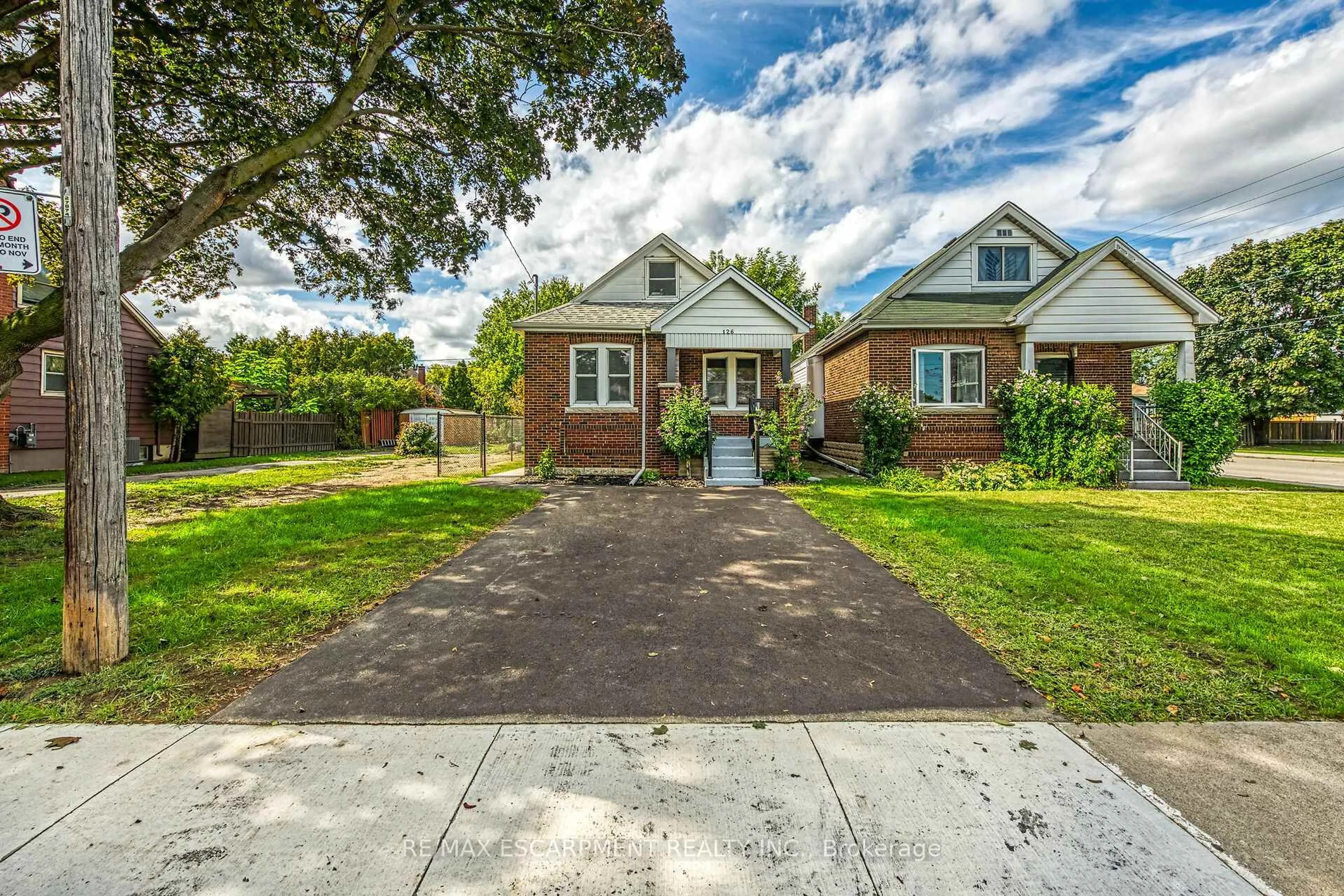 Home with brick exterior material, street for 126 AUBURN Ave, Hamilton Ontario L8K 3B2