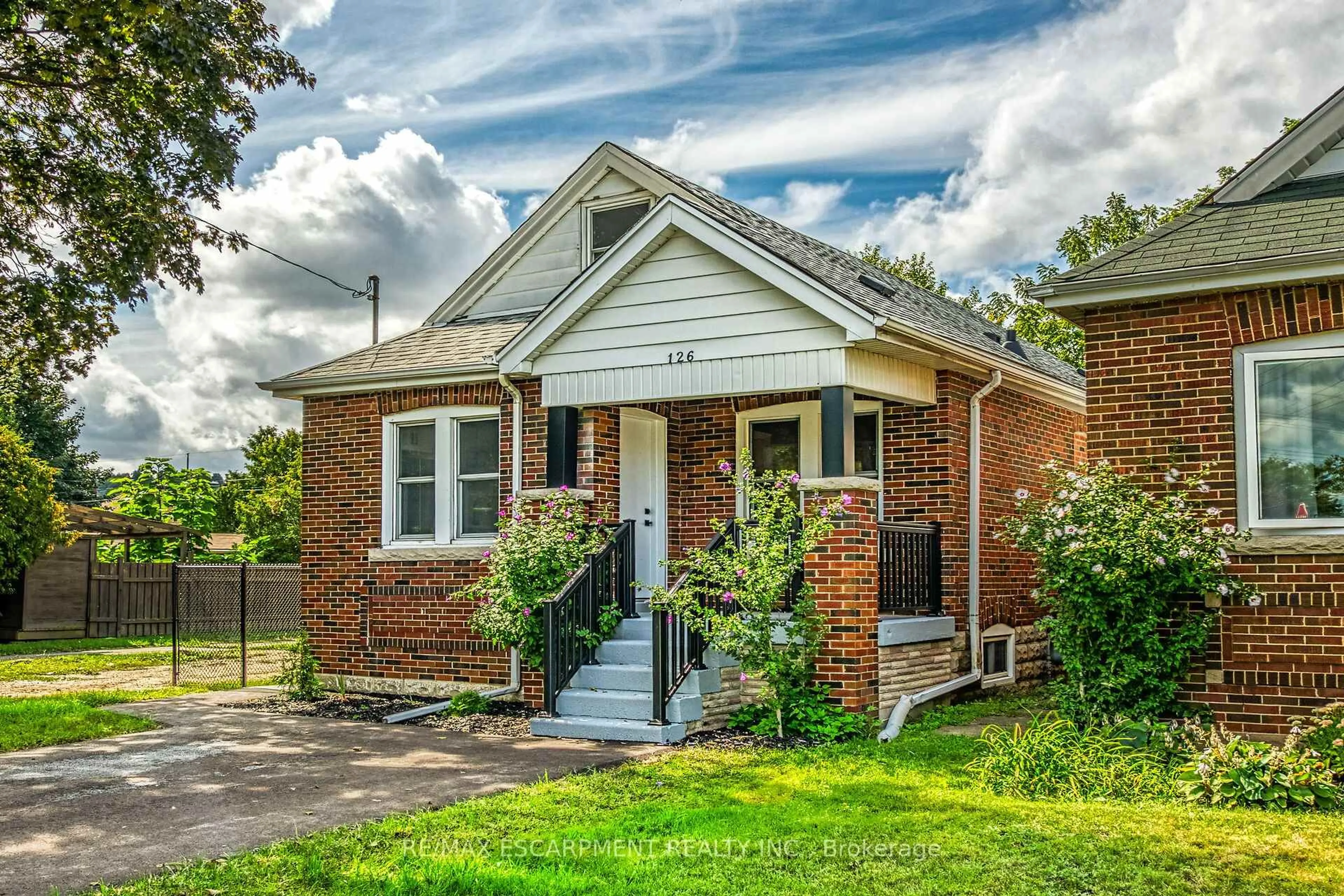 Home with brick exterior material, street for 126 AUBURN Ave, Hamilton Ontario L8K 3B2