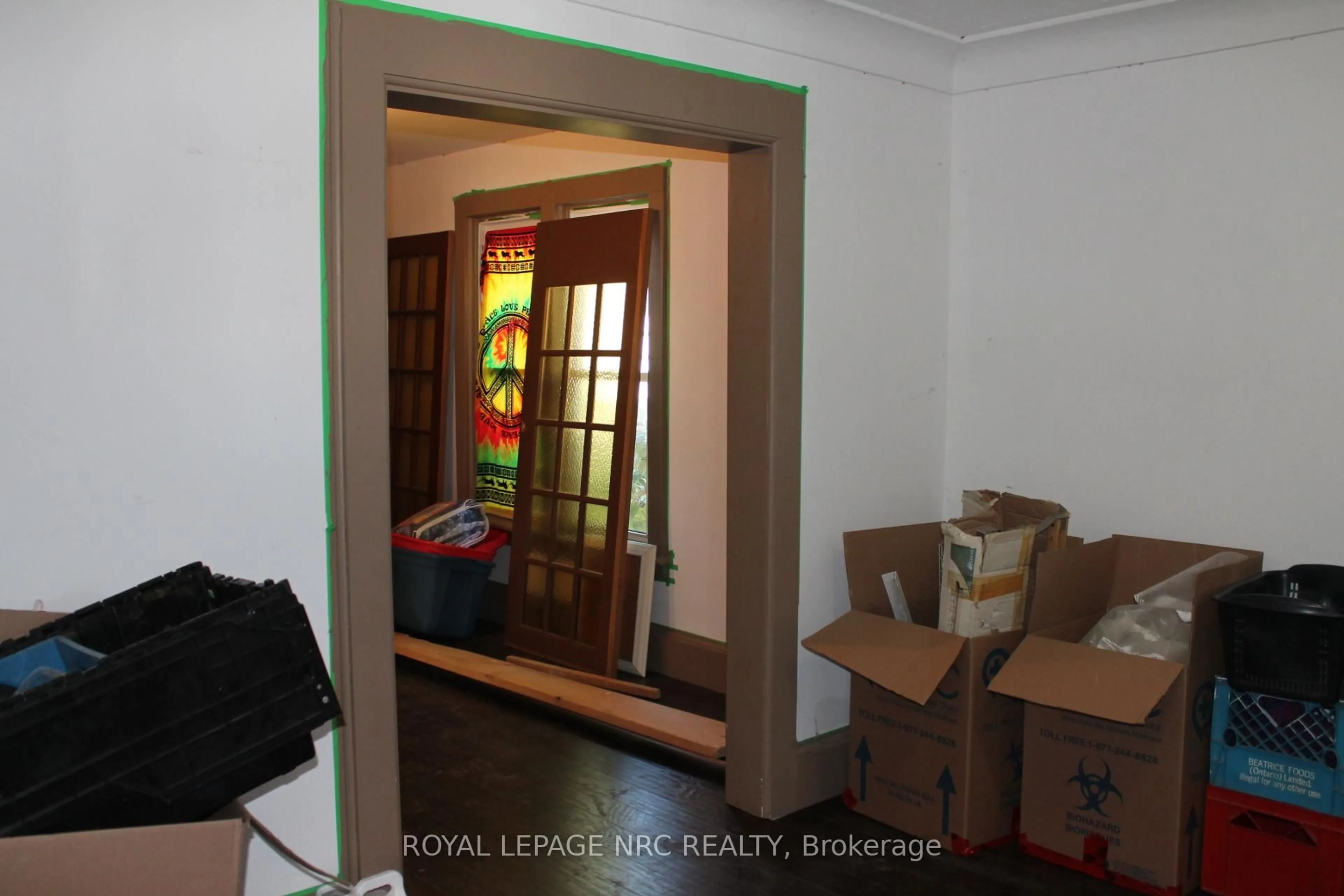 Unknown for 35 Sixth St, Welland Ontario L3B 4Z4