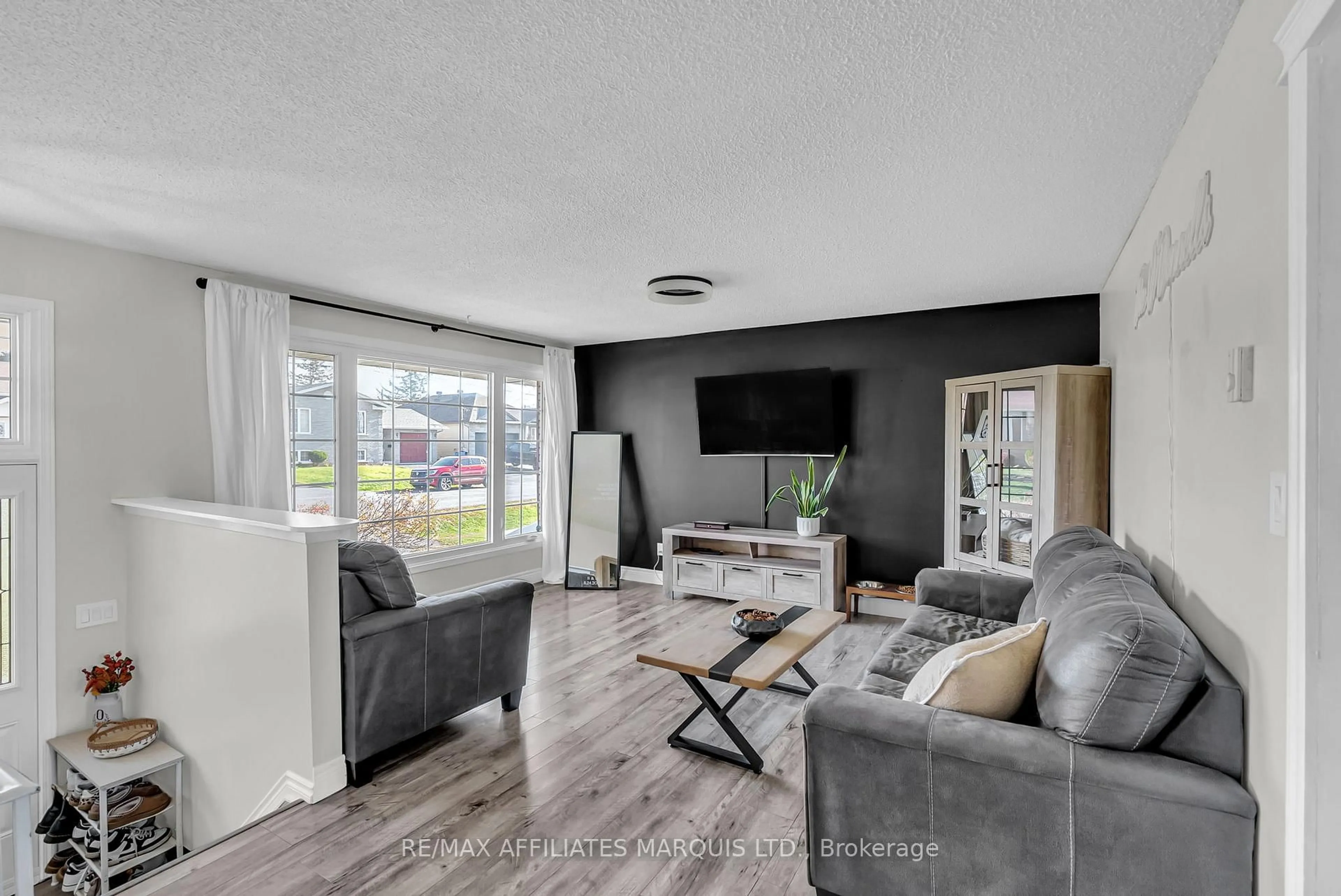 Living room with furniture, unknown for 3310 Poirier Ave, Cornwall Ontario K6K 1E1