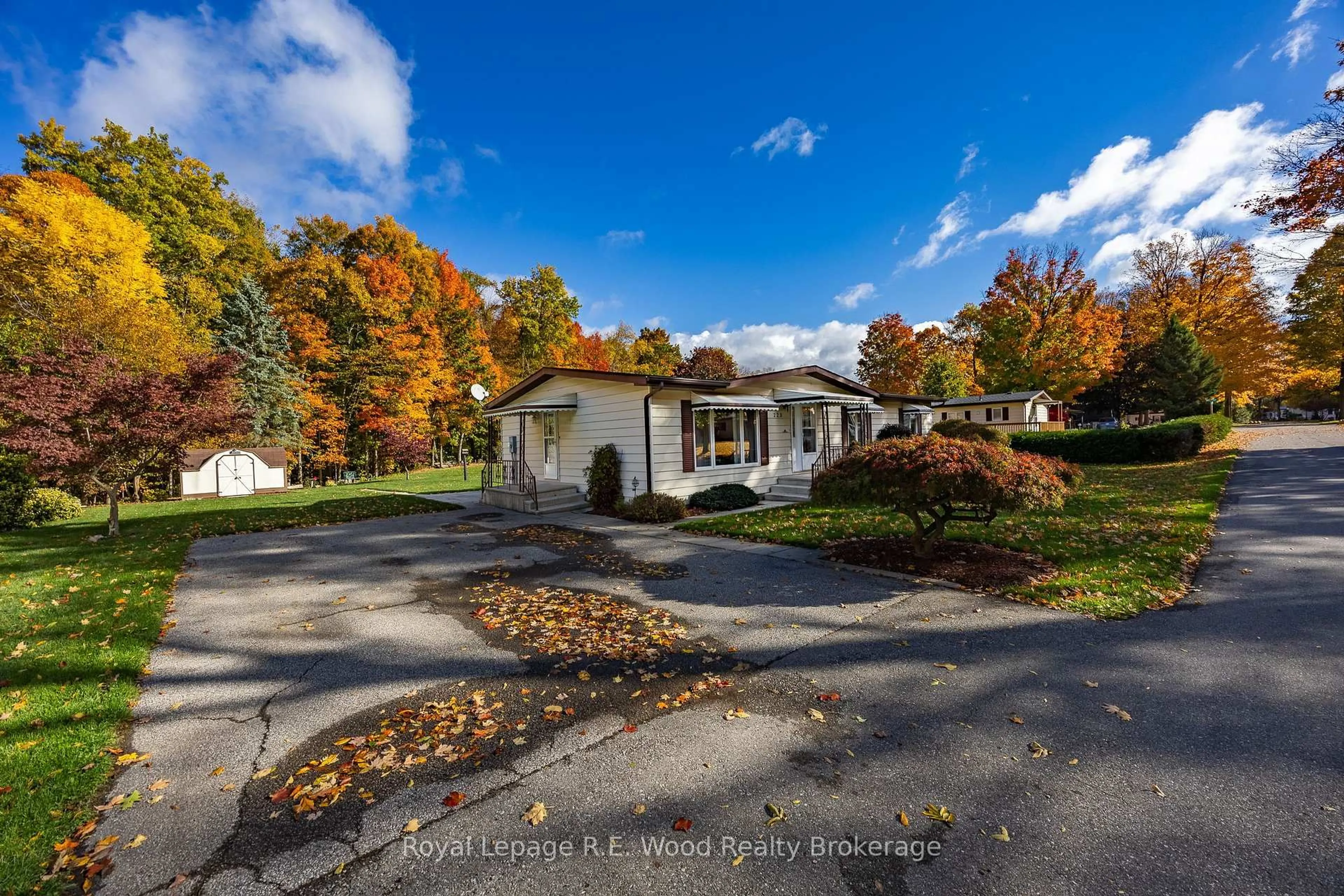 A pic from outside/outdoor area/front of a property/back of a property/a pic from drone, street for 10085 Culloden Rd, Bayham Ontario N0J 1H0