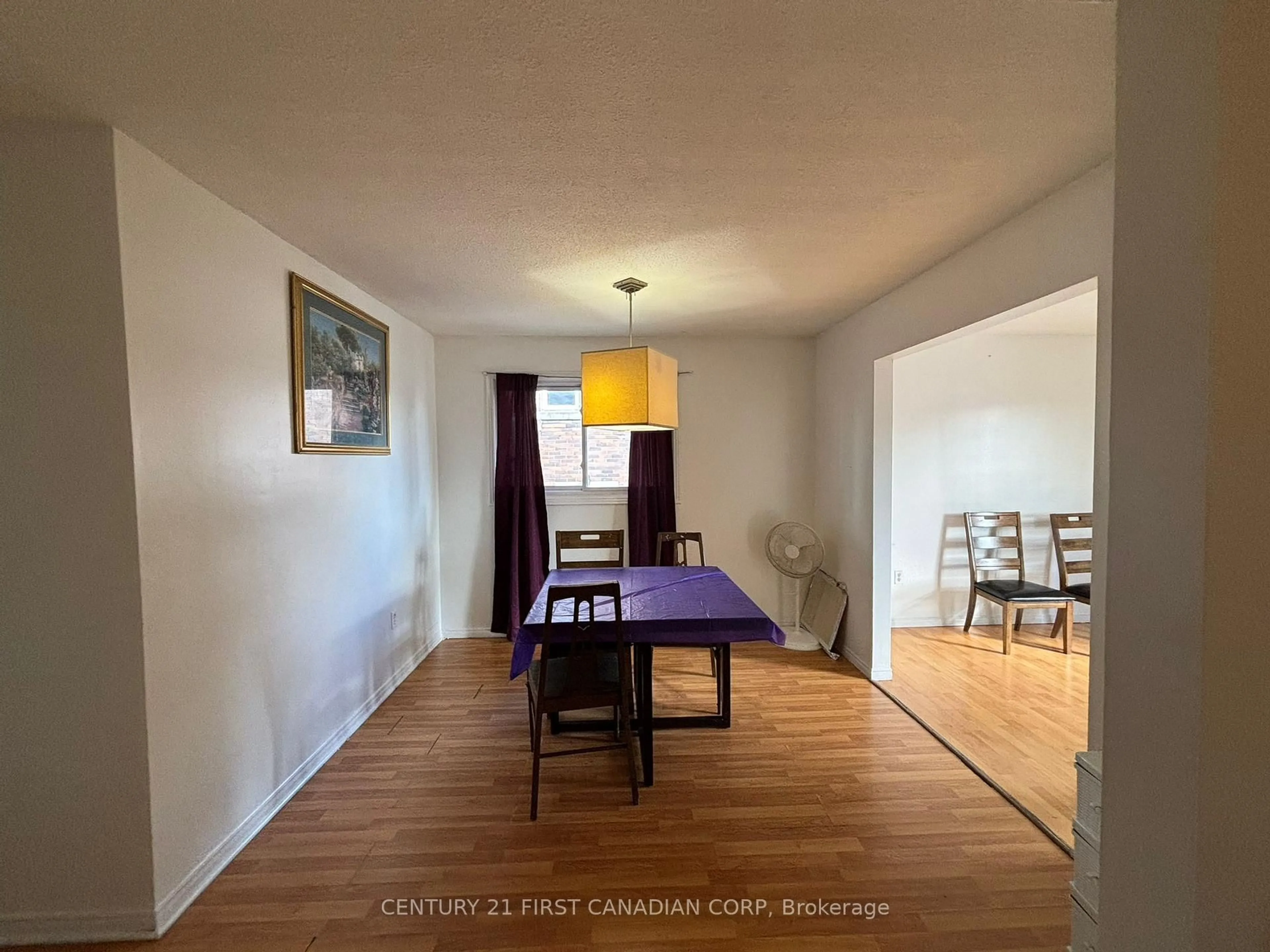 Dining room, wood/laminate floor for 708 Oxford St, London East Ontario N5Y 3J6