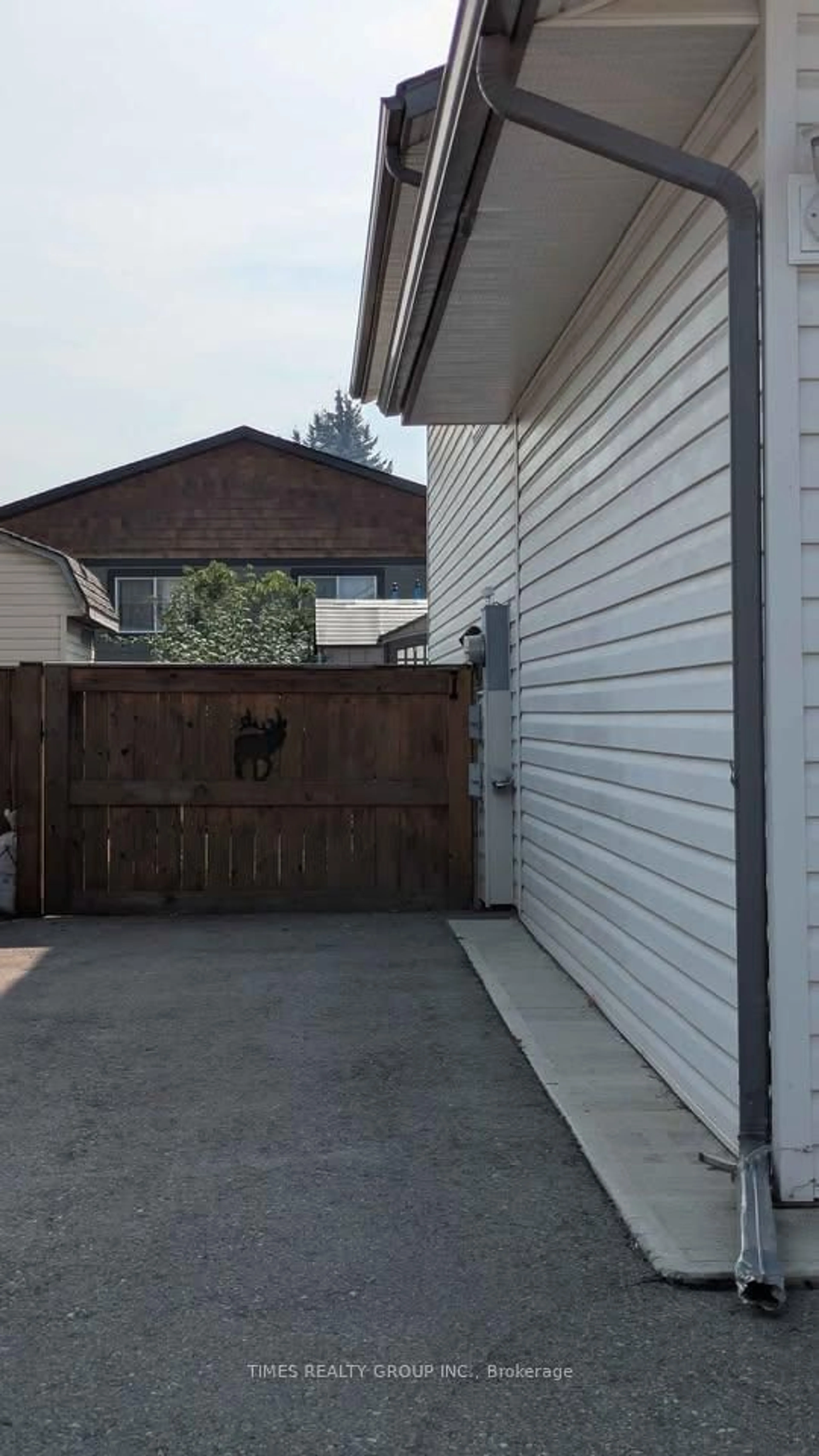 Unknown for 2311 Mt Baker Cres, Out of Area British Columbia V1C 6M1