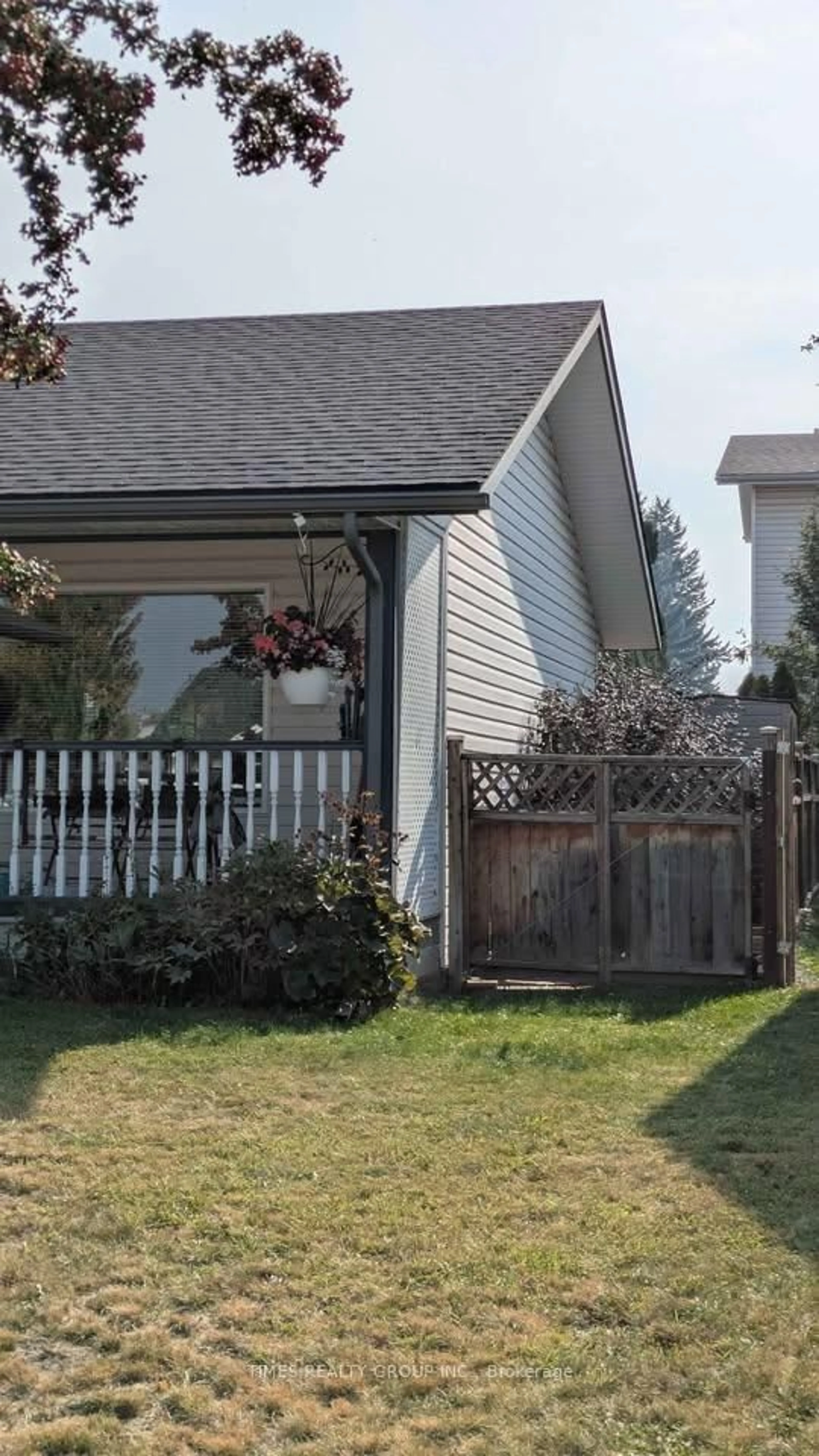 Home with vinyl exterior material, street for 2311 Mt Baker Cres, Out of Area British Columbia V1C 6M1