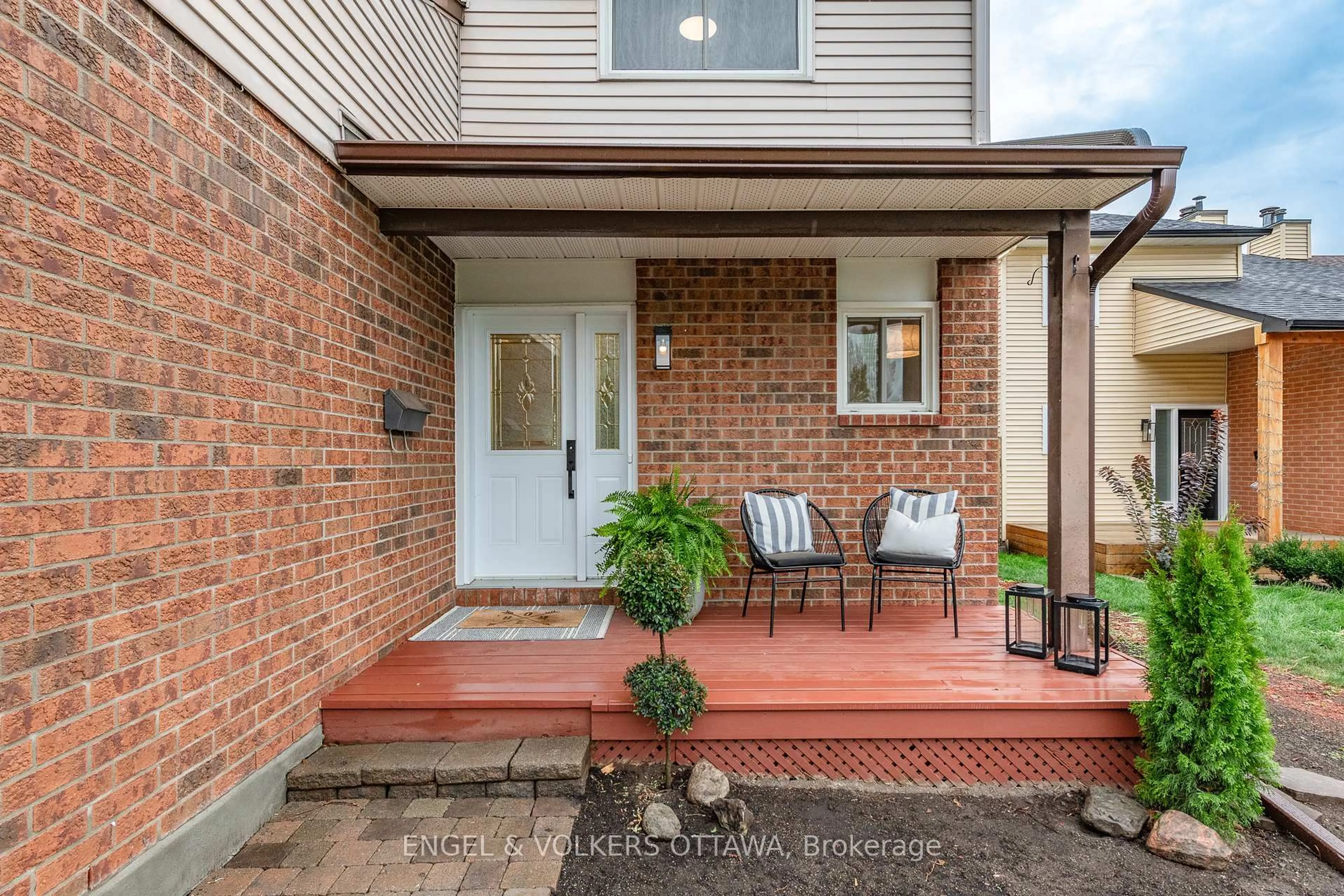 Unknown for 39 Benlark Rd, Barrhaven Ontario K2J 2L5