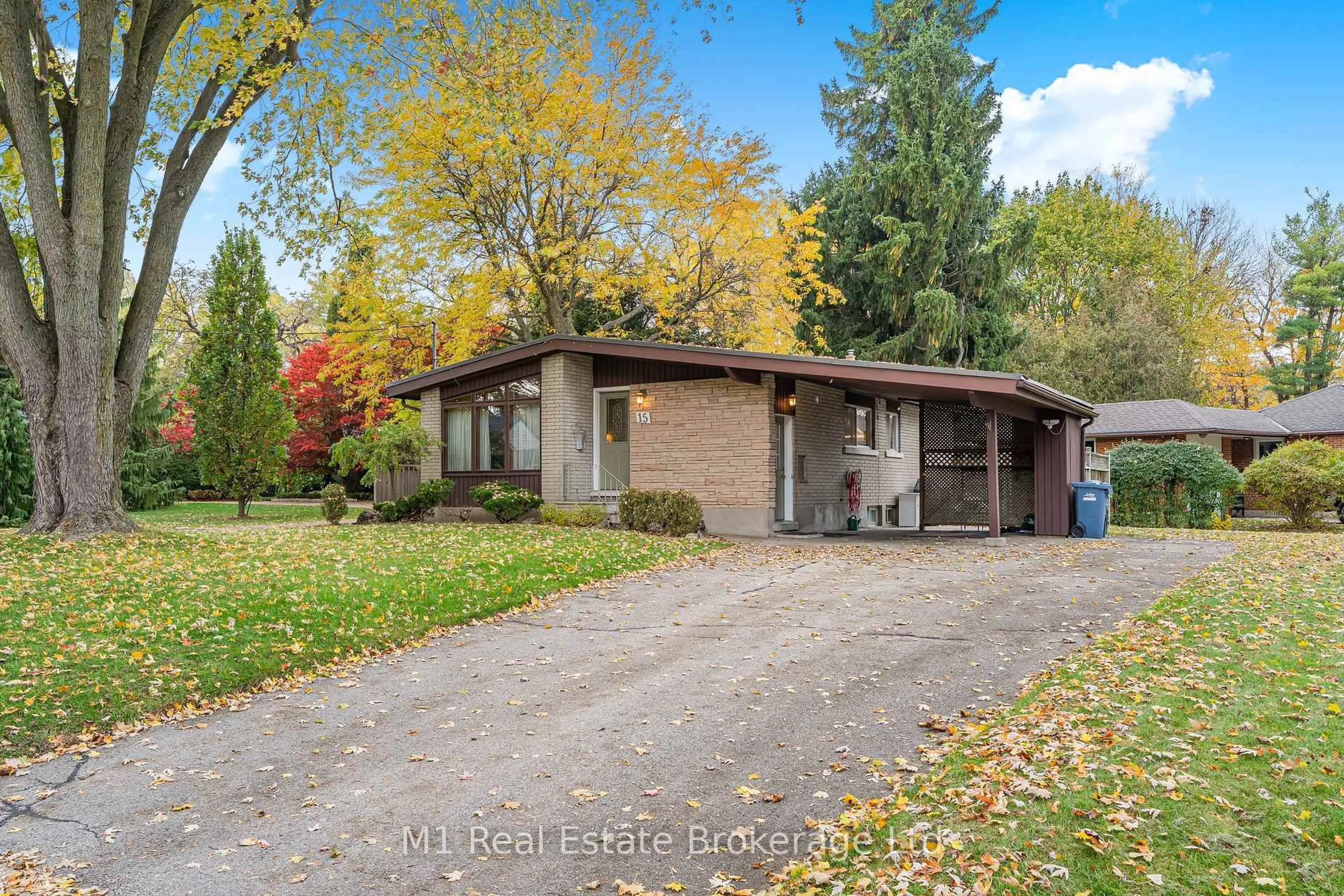 Home with brick exterior material, unknown for 15 Woodycrest Dr, Guelph Ontario N1H 6E8